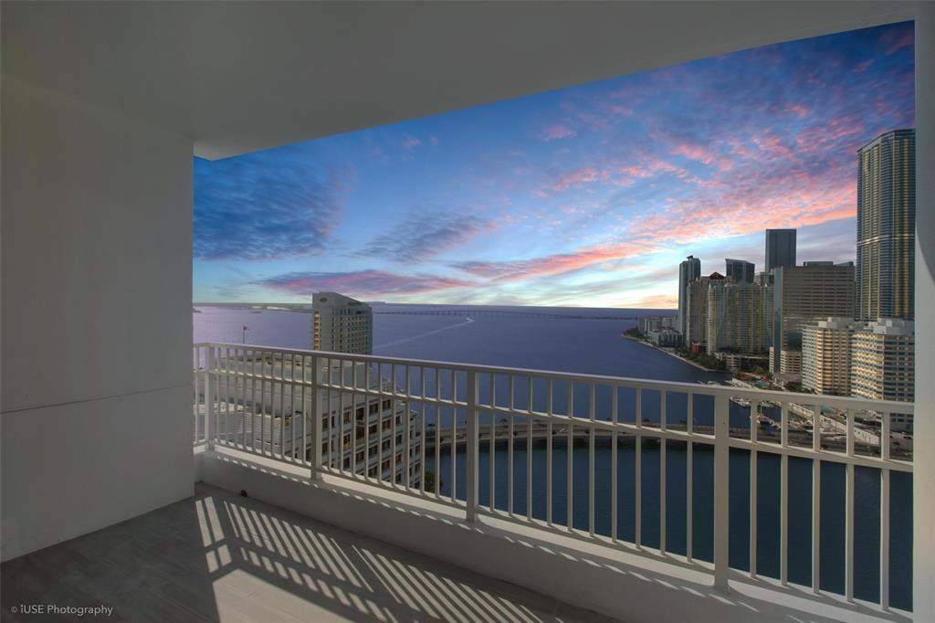 Alquilada 701 Brickell Key Boulevard 2501, Miami, FL 33131, Miami, FL 33131
