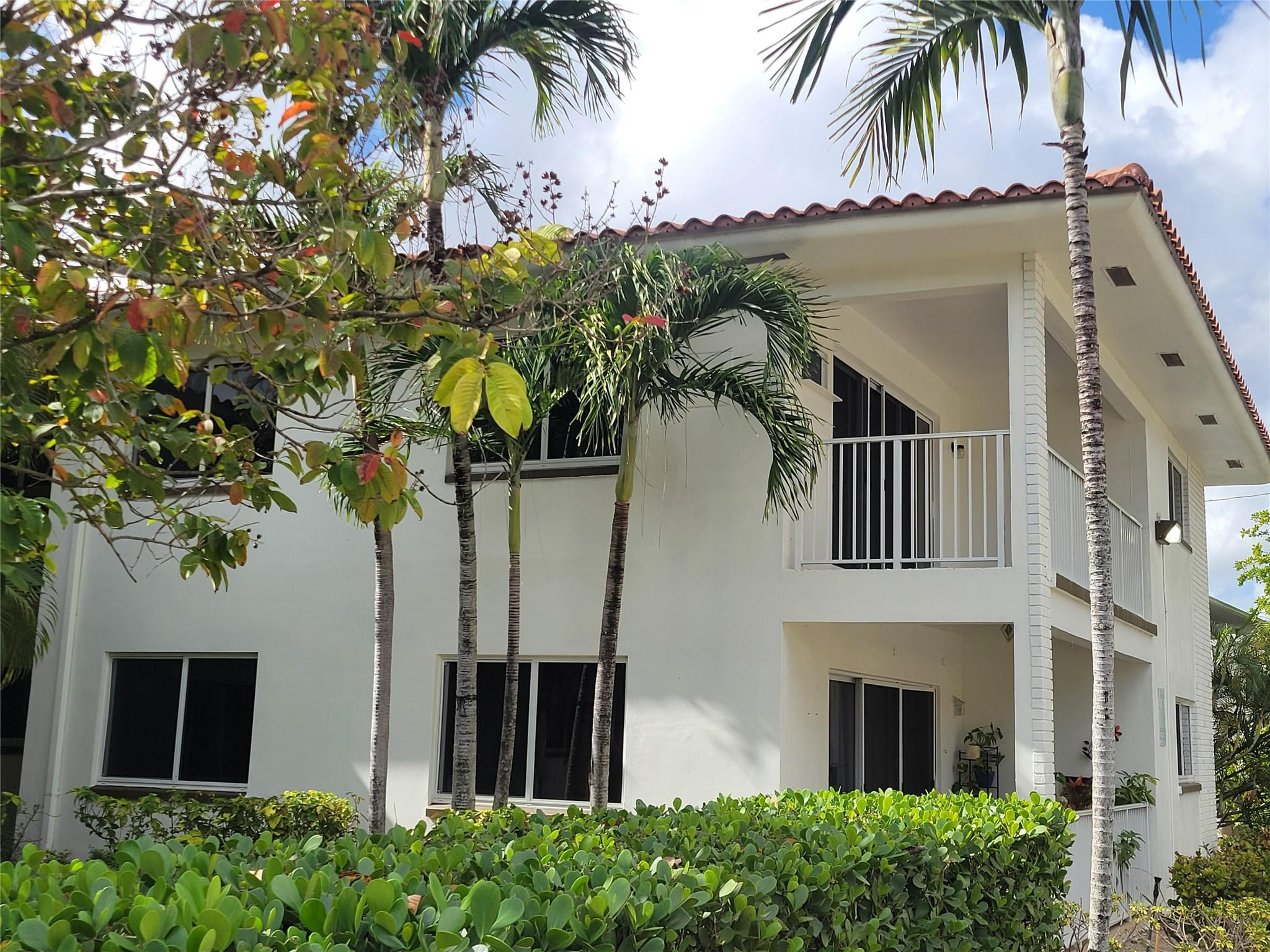 Alquilada 600 S Luna Court 29, Hollywood, FL 33021, Hollywood, FL 33021
