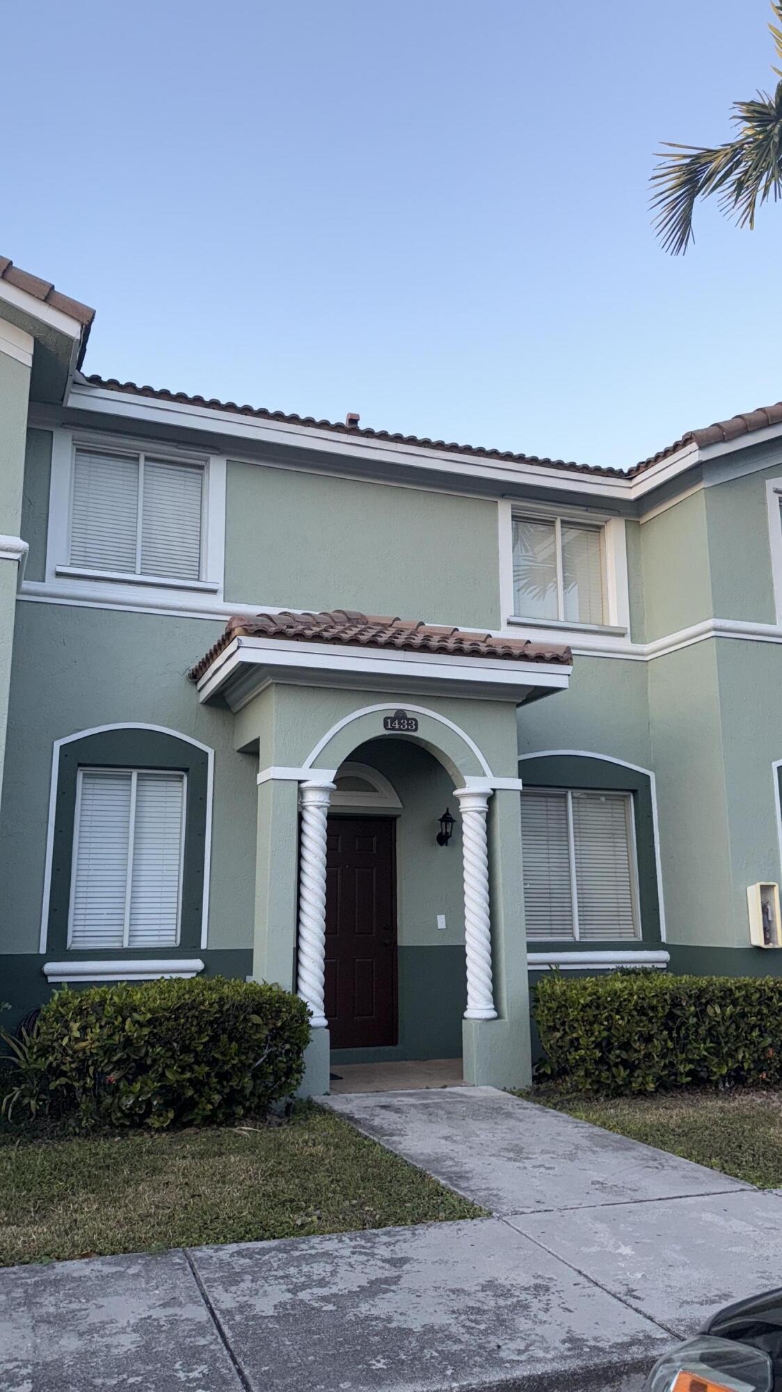 Foto de propiedad en 1433 SE 24th Court 261, Homestead, FL 33035 Homestead con MLS# 