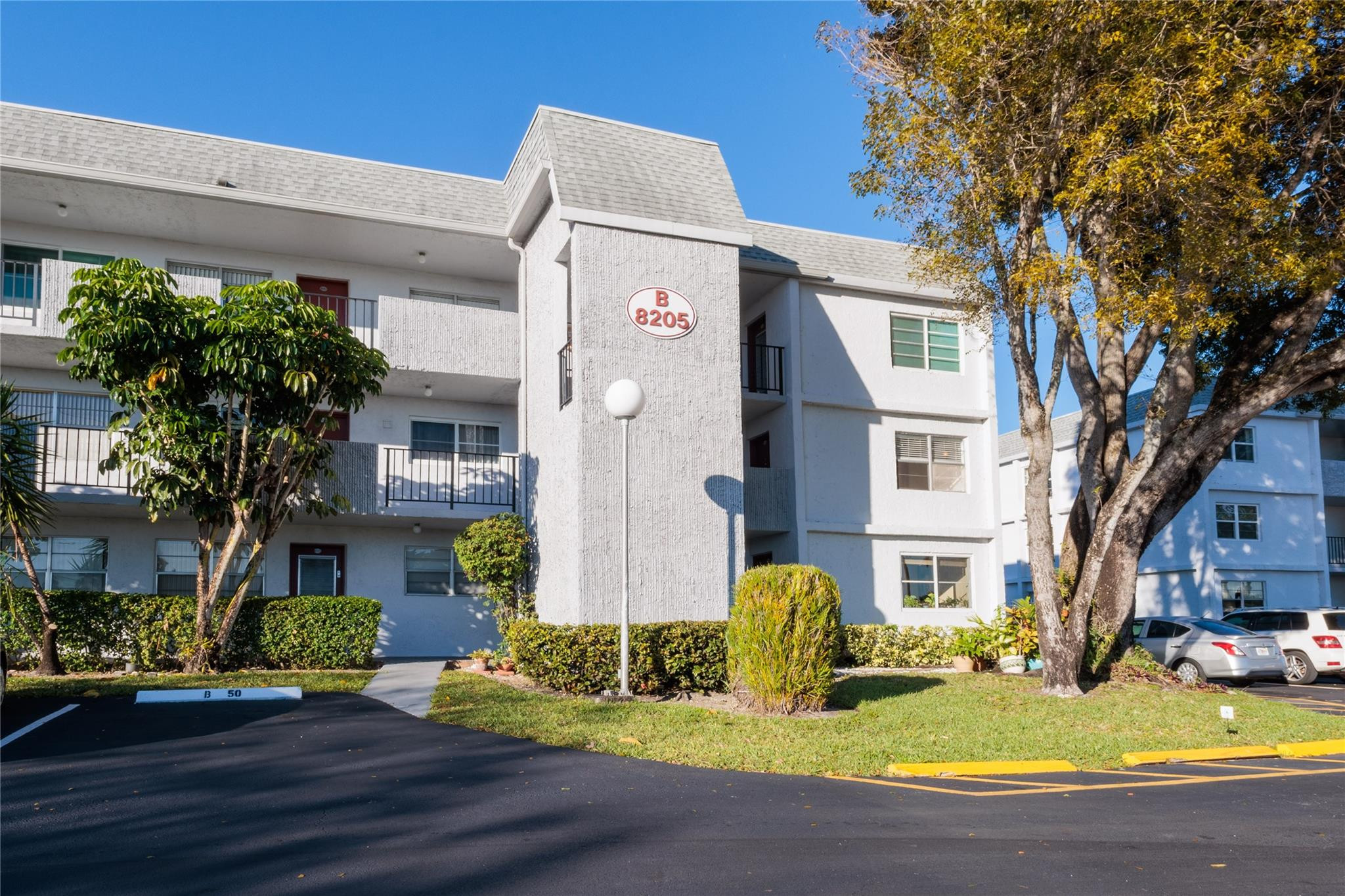 Foto de propiedad en 8205 NW 61st Street B218, Tamarac, FL 33321 Tamarac con MLS# 