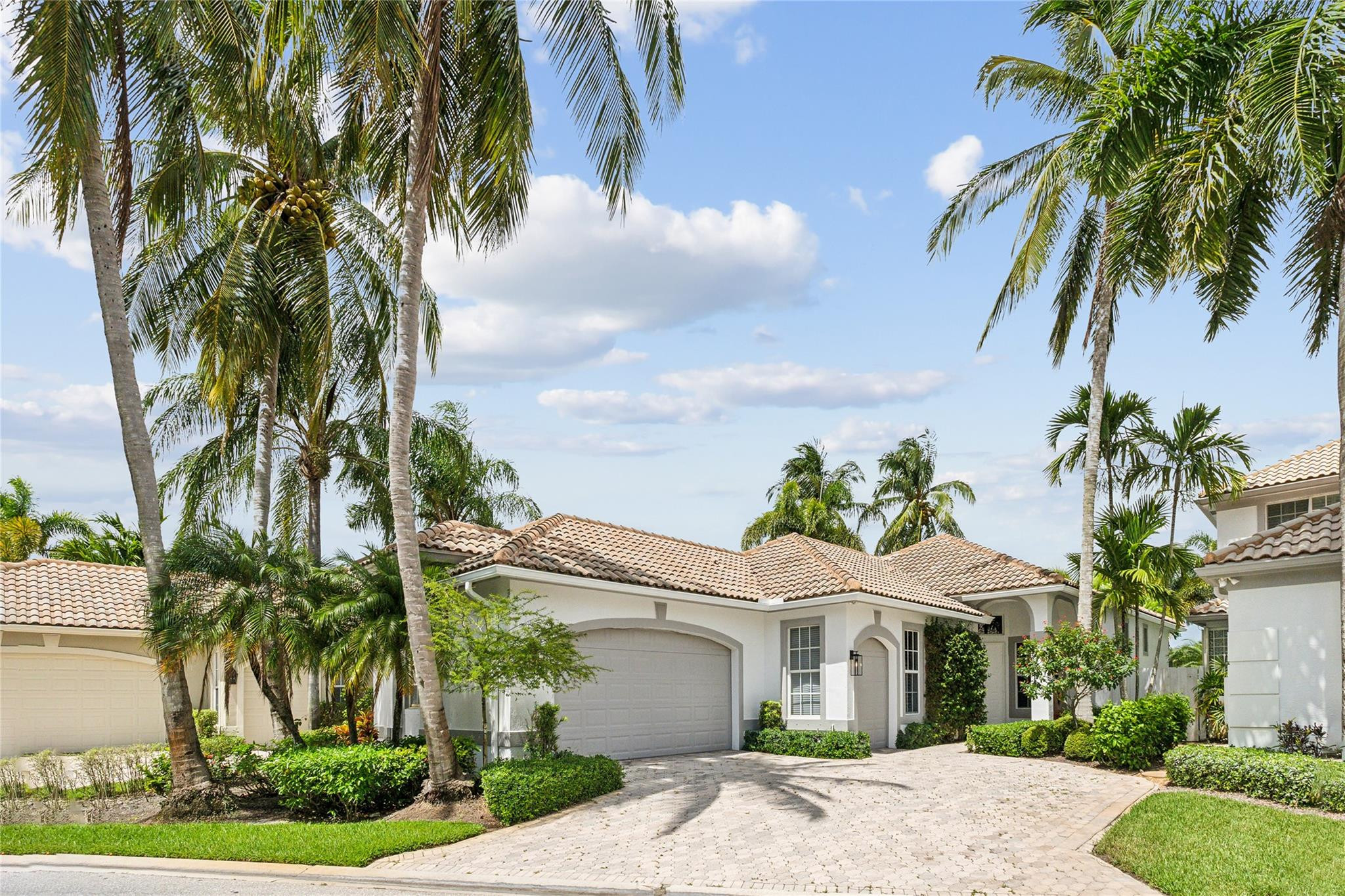 Foto de propiedad en 2602 Players Court, Wellington, FL 33414 Wellington con MLS# 