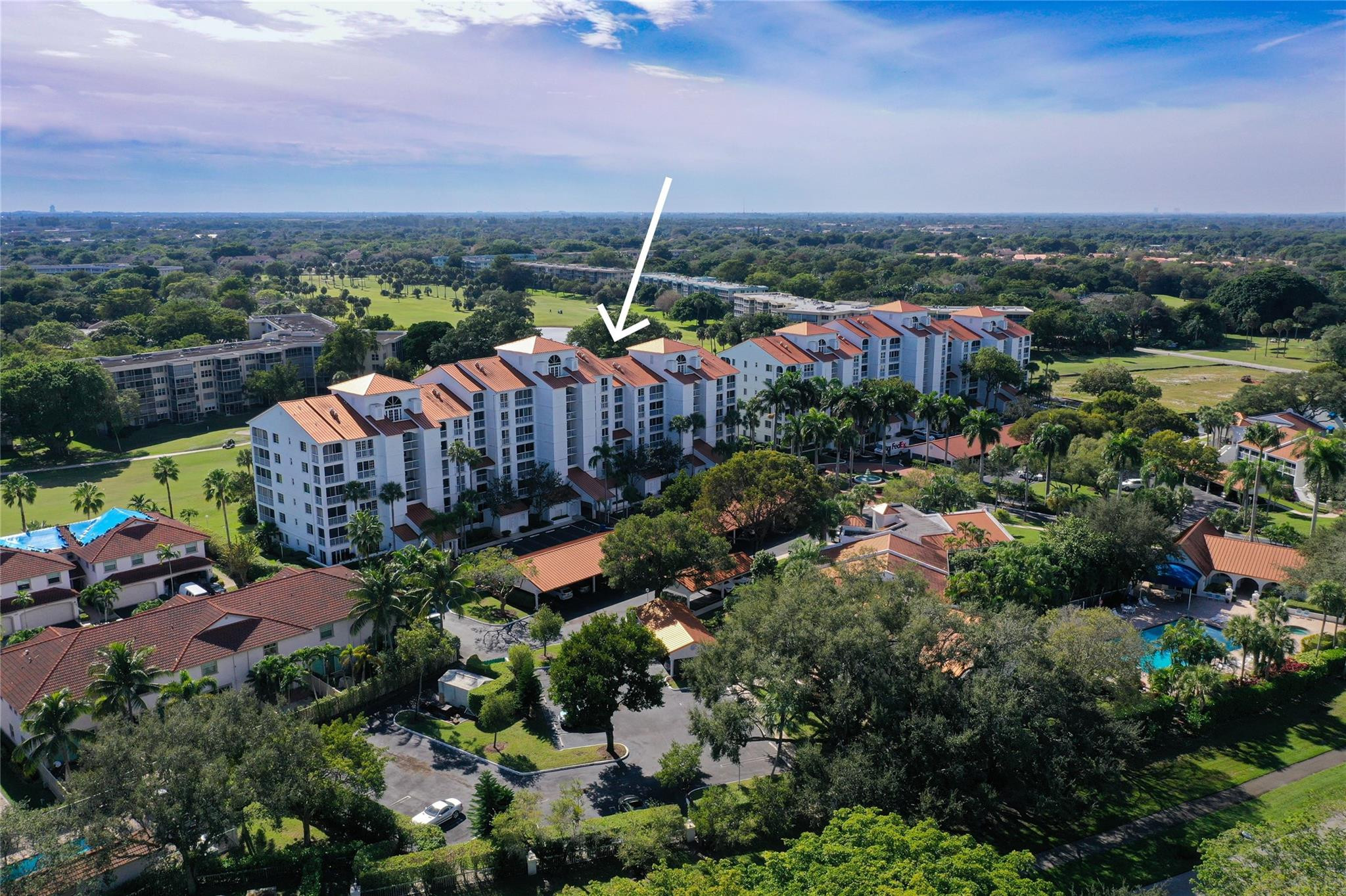 Foto de propiedad en 4108 W Palm Aire Drive 083b, Pompano Beach, FL 33069 Pompano Beach con MLS# 
