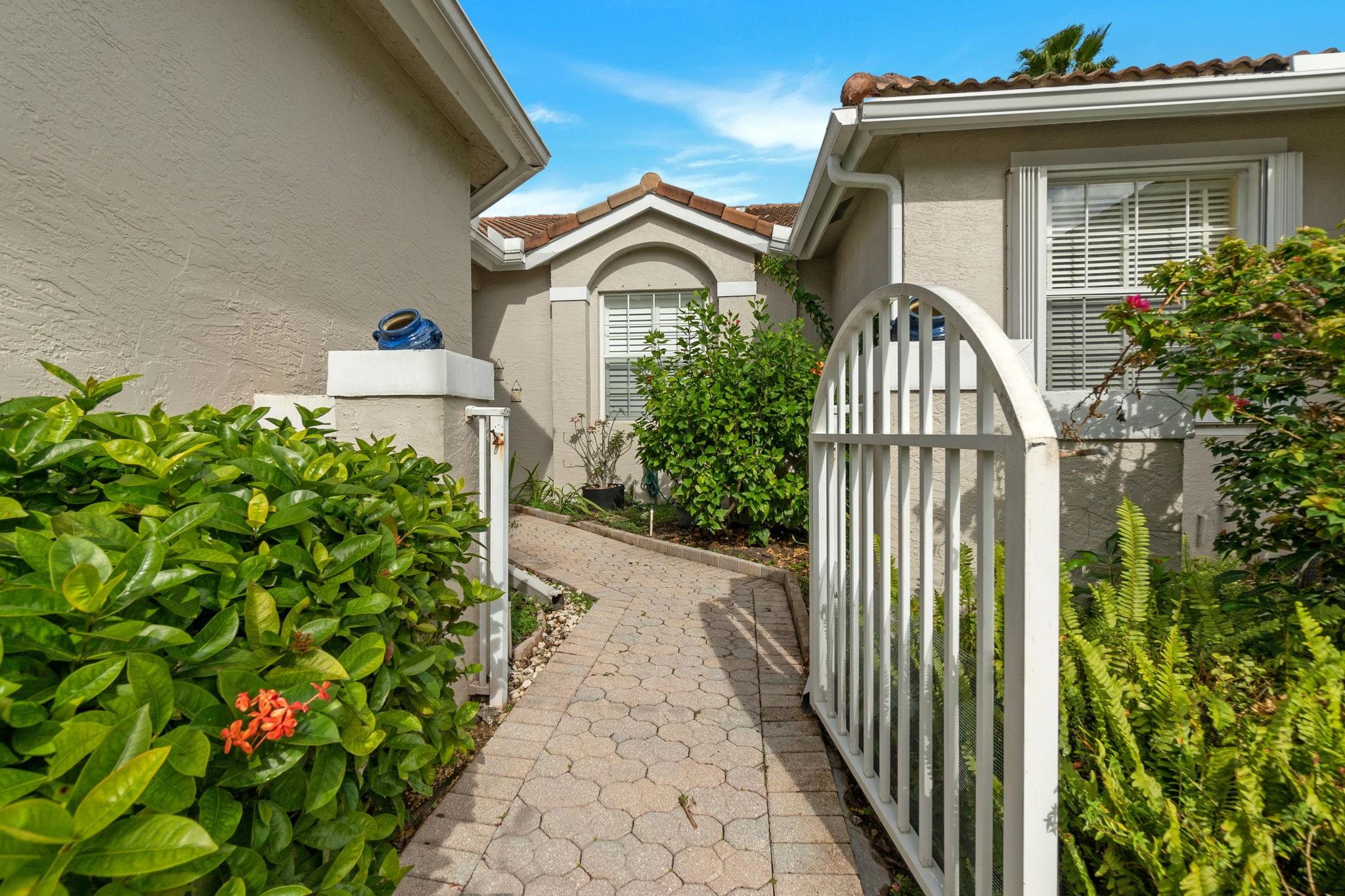 Alquilada 7501 S Aragon Boulevard 5, Sunrise, FL 33313, Sunrise, FL 33313