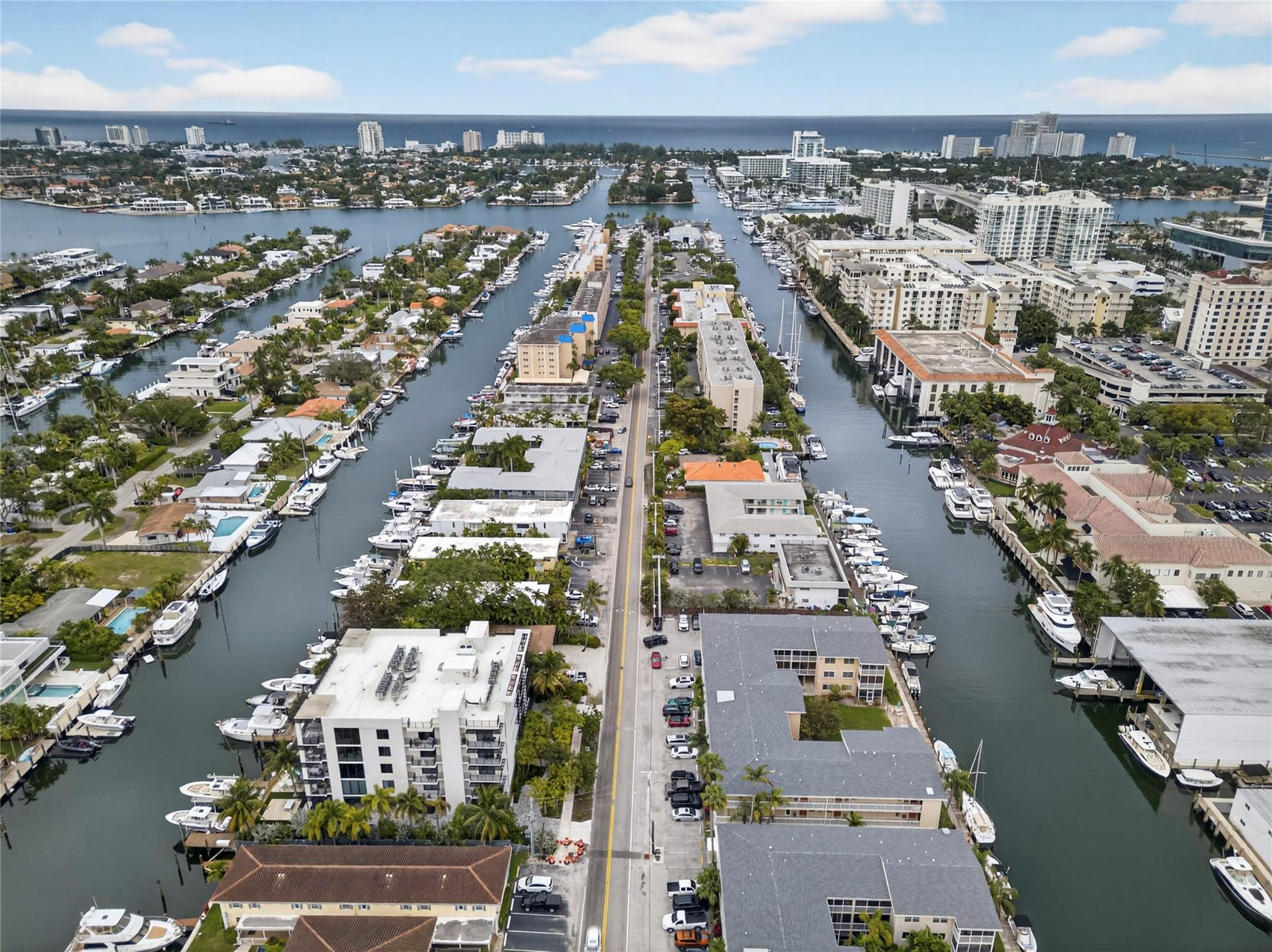 Foto de propiedad en 1510 SE 15th Street 310, Fort Lauderdale, FL 33316 Fort Lauderdale con MLS# 