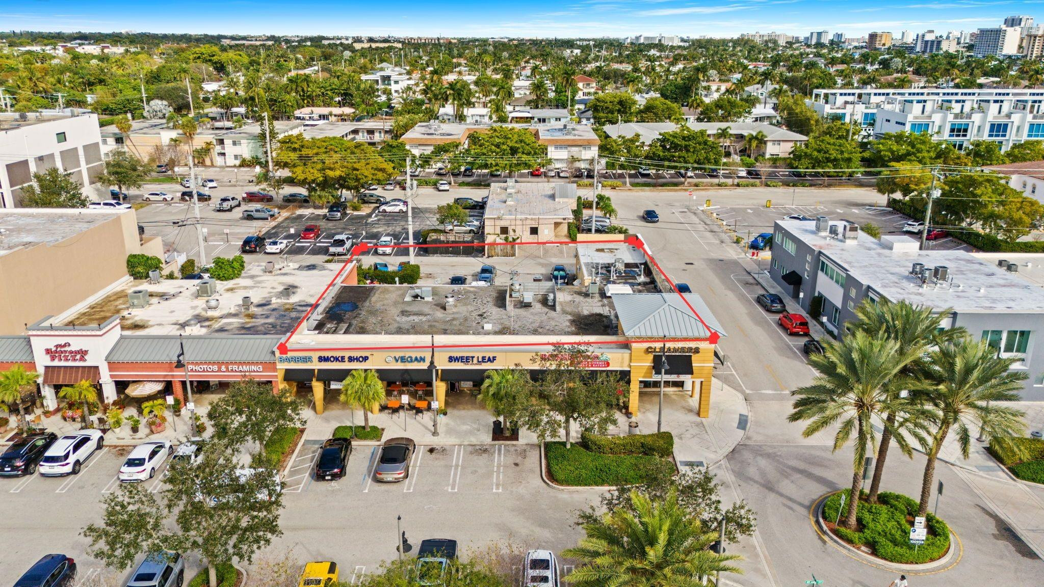 En Venta 2667 E Atlantic Boulevard, Pompano Beach, FL 33062, Pompano Beach, FL 33062