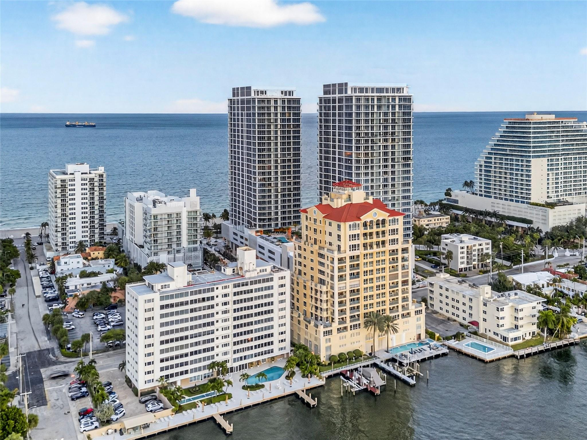 Foto de propiedad en 153 N Seabreeze 1901-s, Fort Lauderdale, FL 33304 Fort Lauderdale con MLS# 