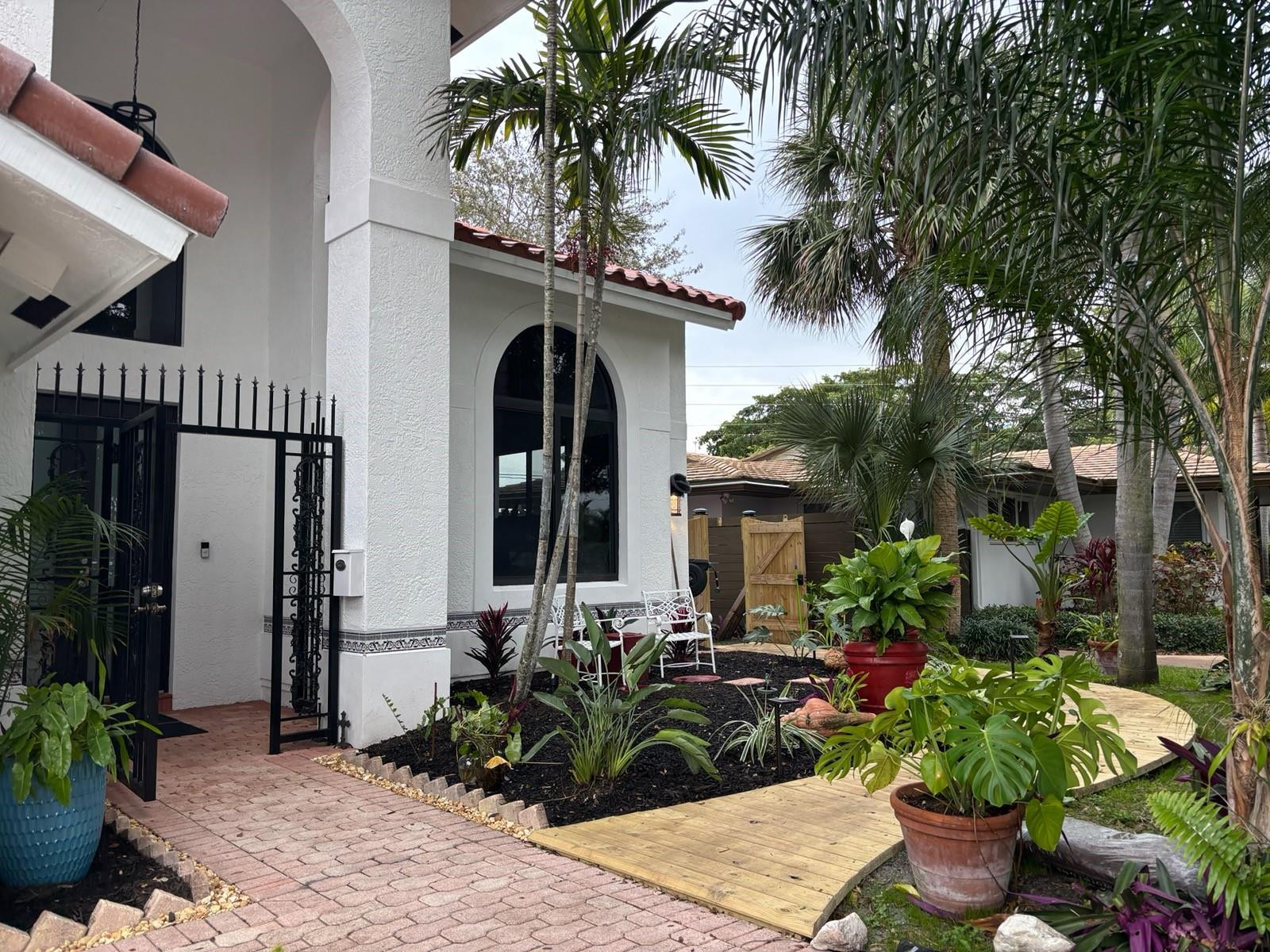 En Renta 307 N Highland Drive, Hollywood, FL 33021, Hollywood, FL 33021
