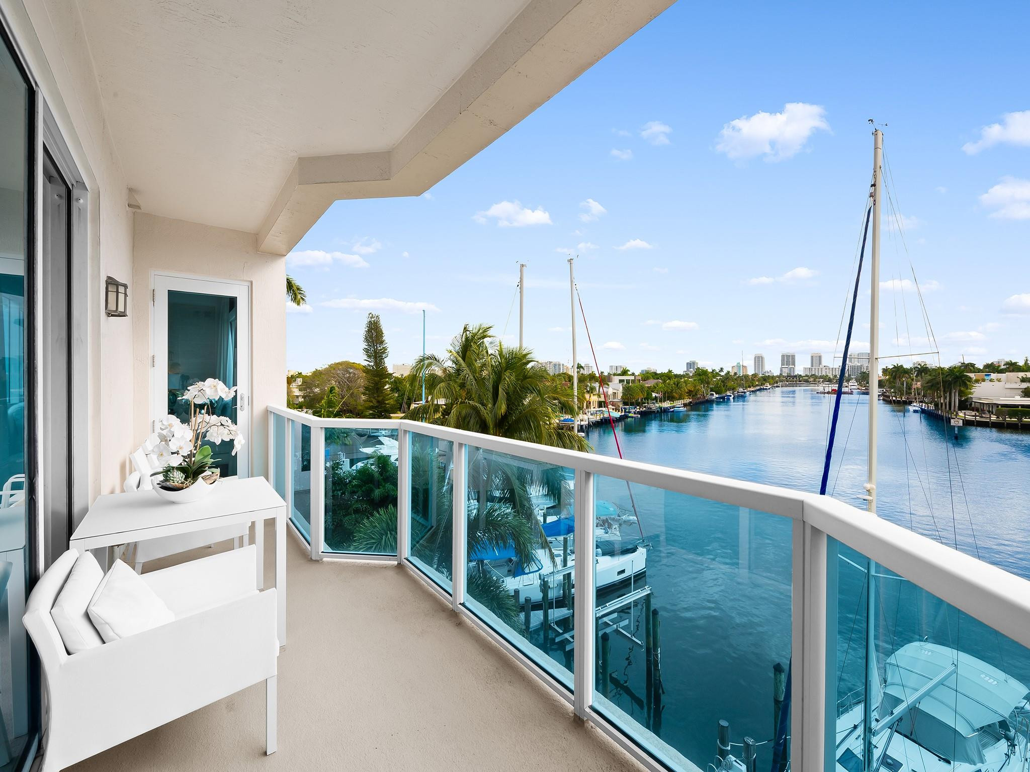 Foto de propiedad en 516 Hendricks Isle 4B, Fort Lauderdale, FL 33301 Fort Lauderdale con MLS# 