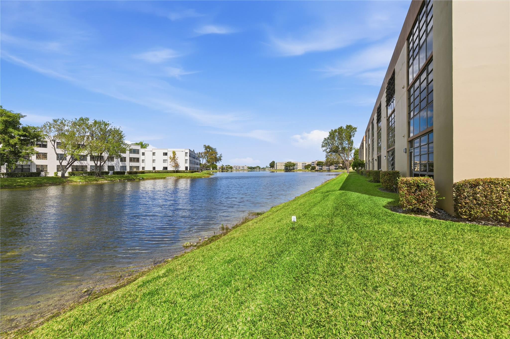 Foto de propiedad en 7544 Ashmont Circle 202, Tamarac, FL 33321 Tamarac con MLS# 