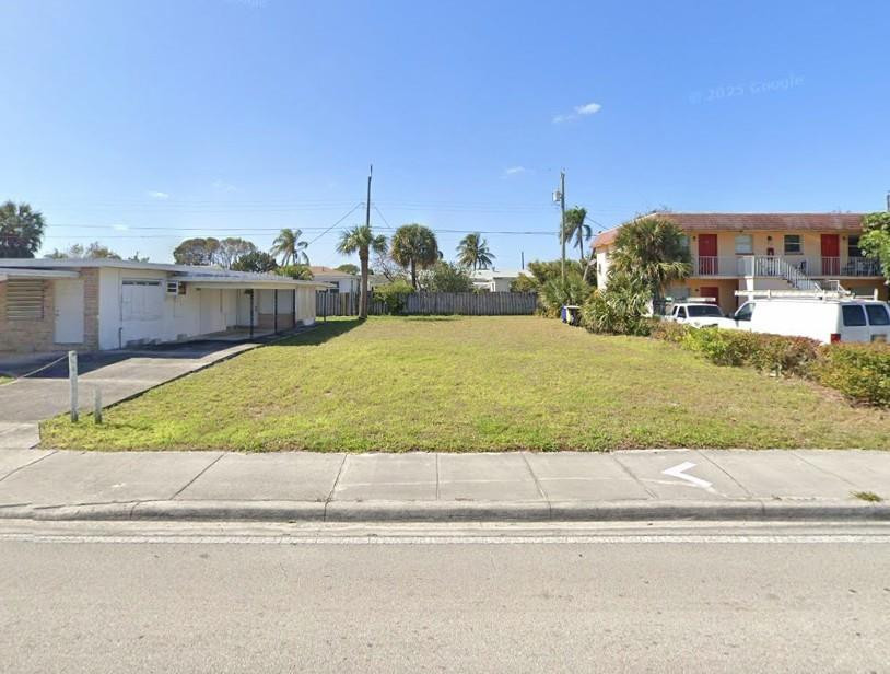 Foto de propiedad en 1413 N Federal Highway, Lake Worth Beach, FL 33460 Lake Worth Beach con MLS# 
