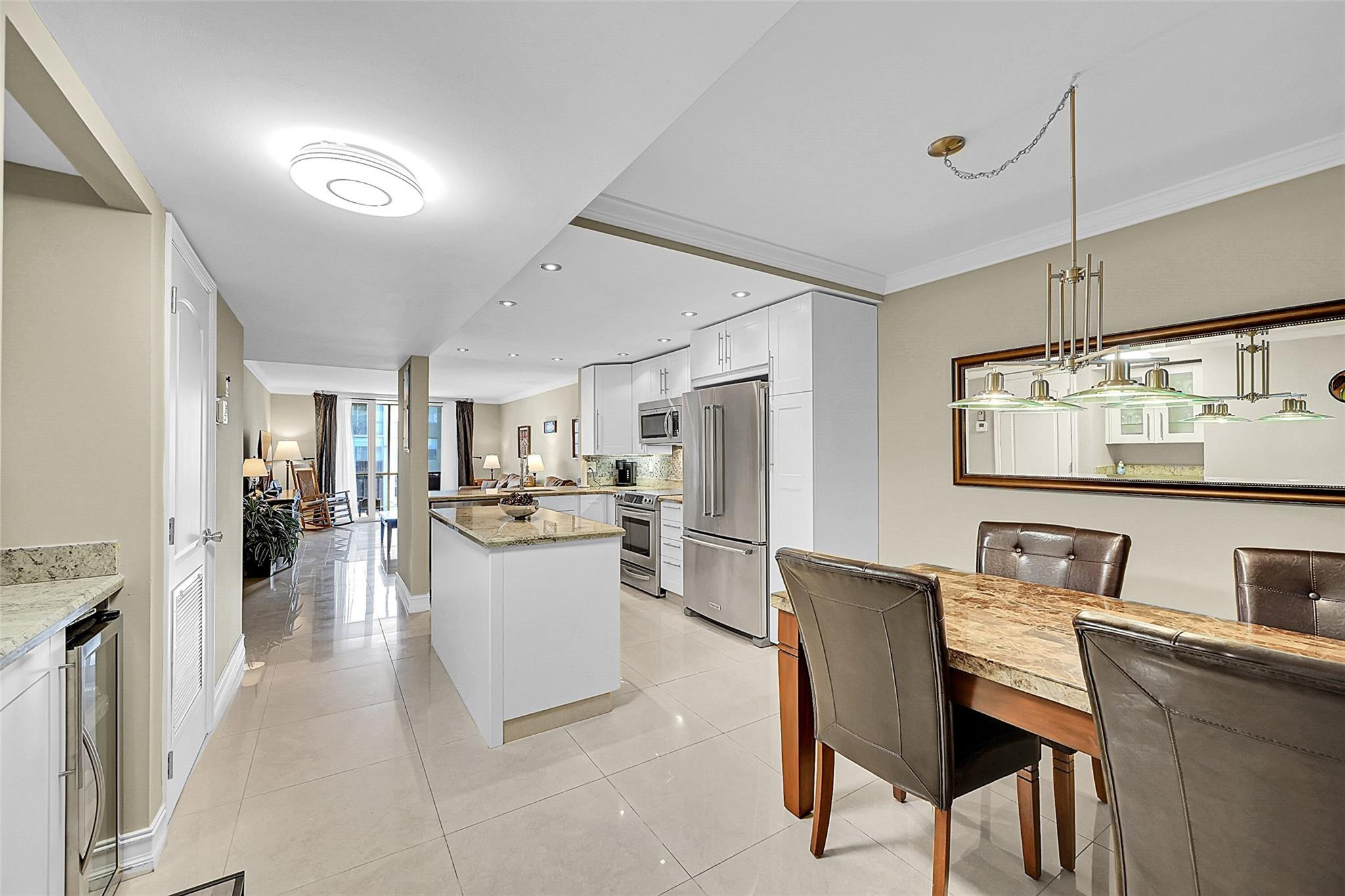 Foto de propiedad en 777 S Federal Highway E-205, Pompano Beach, FL 33062 Pompano Beach con MLS# 