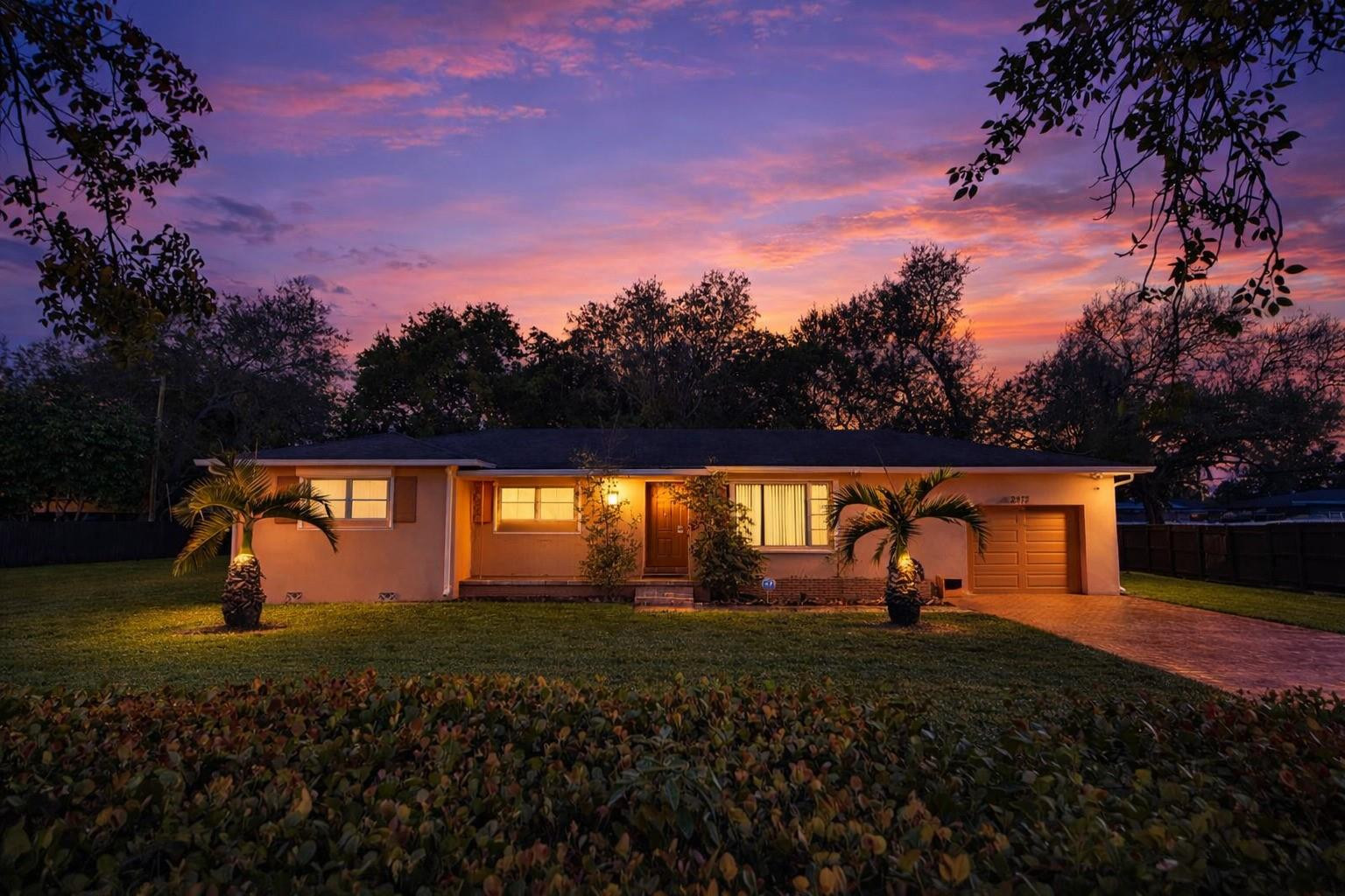 Foto de propiedad en 2970 Griffin Road, Fort Lauderdale, FL 33312 Fort Lauderdale con MLS# 