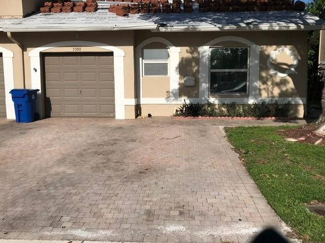 Alquilada 5500 NW 90th Terrace 106, Sunrise, FL 33351, Sunrise, FL 33351