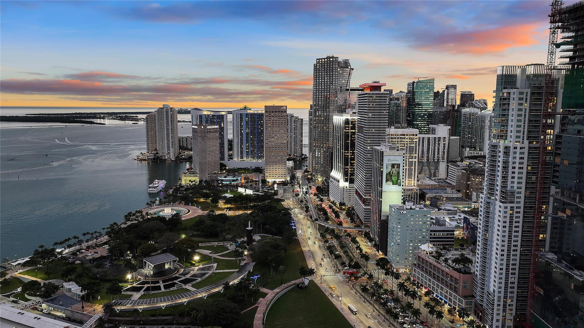 Foto de propiedad en 11 NE 6th Street 907, Miami, FL 33132 Miami con MLS# 