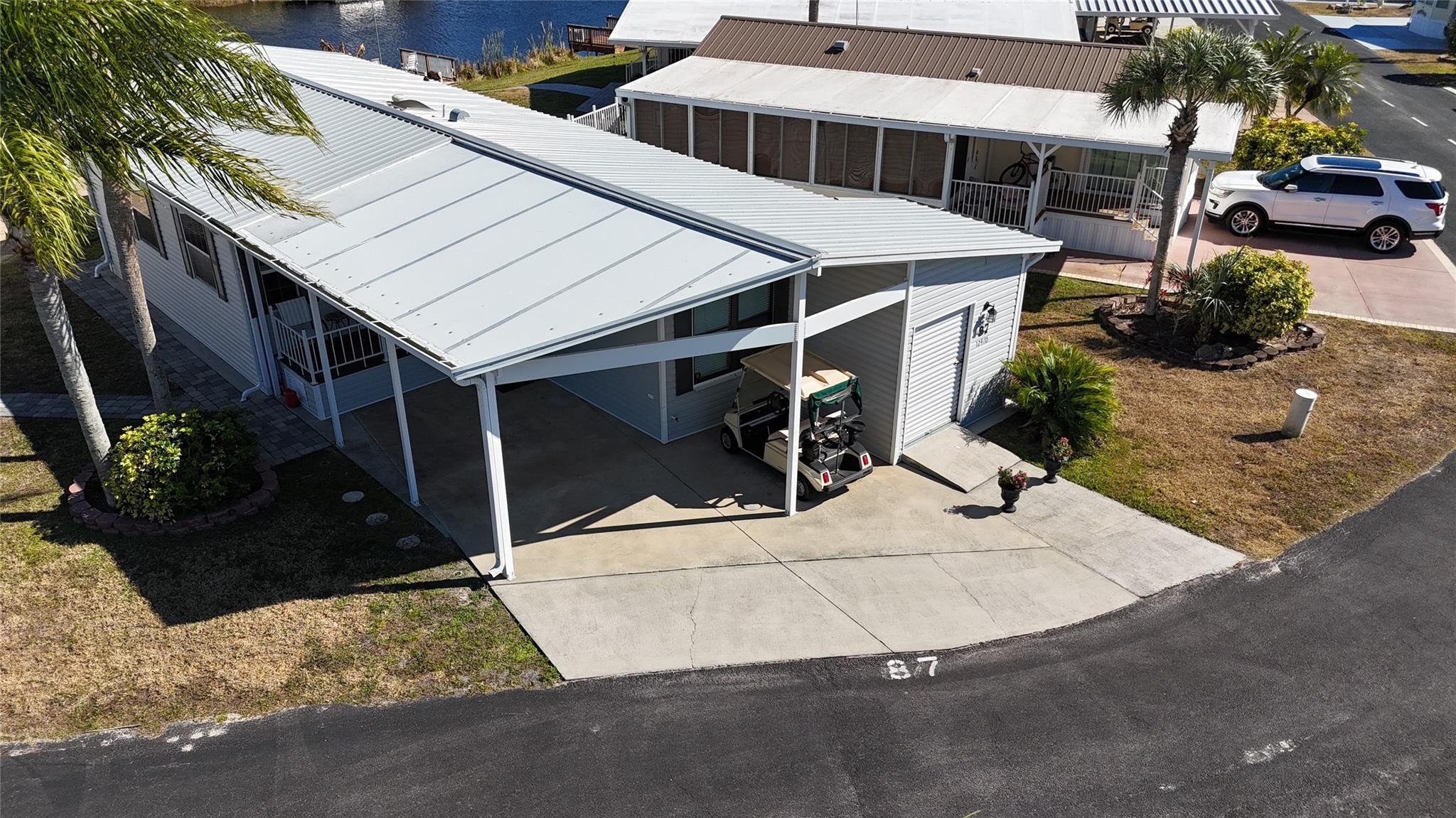 Foto de propiedad en 12470 SE 140th Road, Okeechobee, FL 34974 Okeechobee con MLS# 