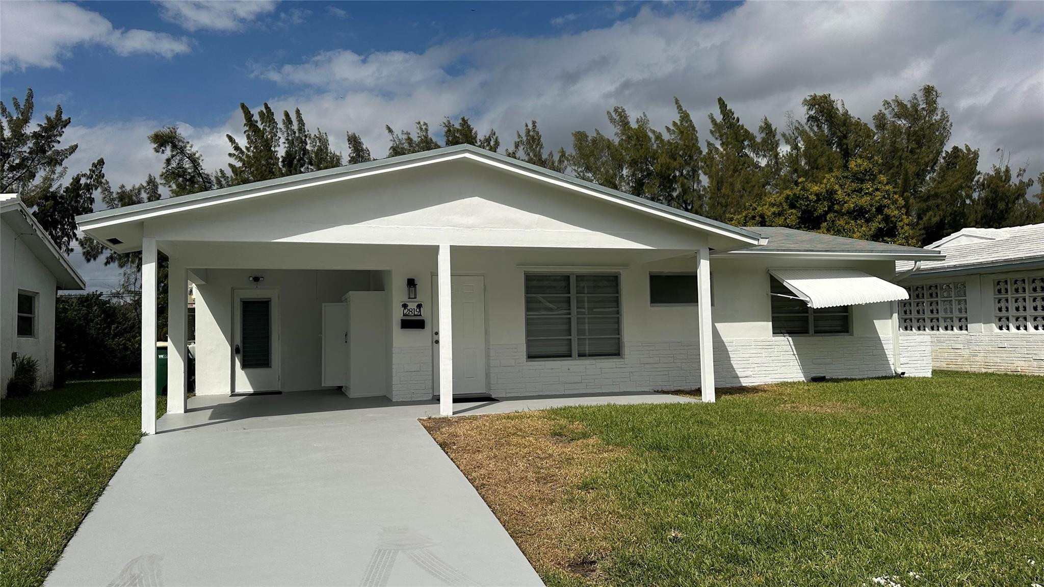 Foto de propiedad en 2819 NW 52nd Court, Tamarac, FL 33309 Tamarac con MLS# 