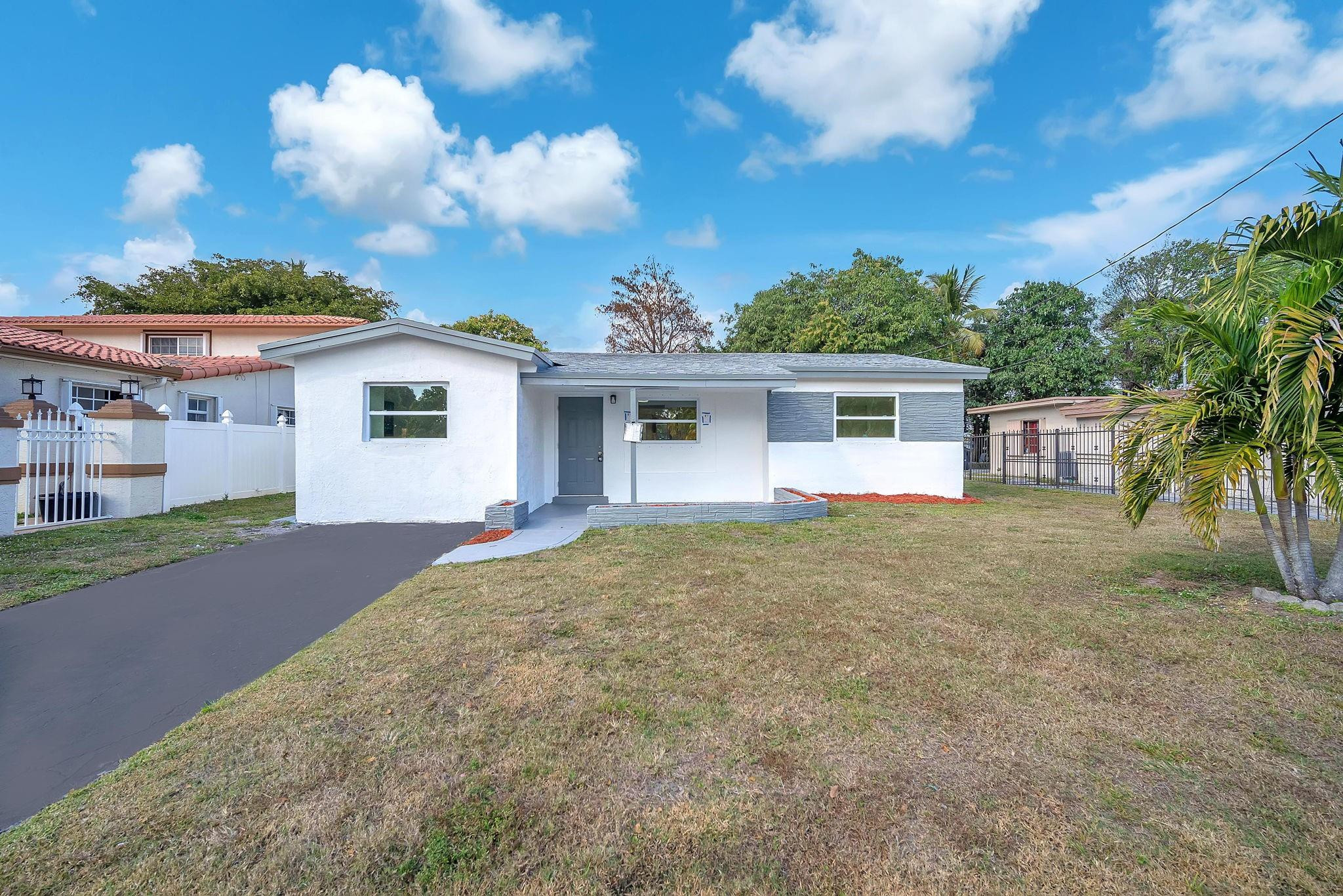 Foto de propiedad en 3531 NW 9th Court, Lauderhill, FL 33311 Lauderhill con MLS# 
