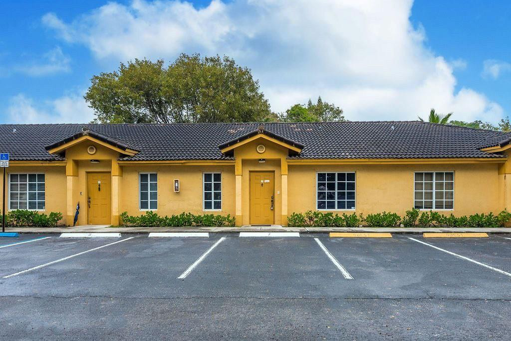 Alquilada 401 NE 1st Court, Hallandale Beach, FL 33009, Hallandale Beach, FL 33009