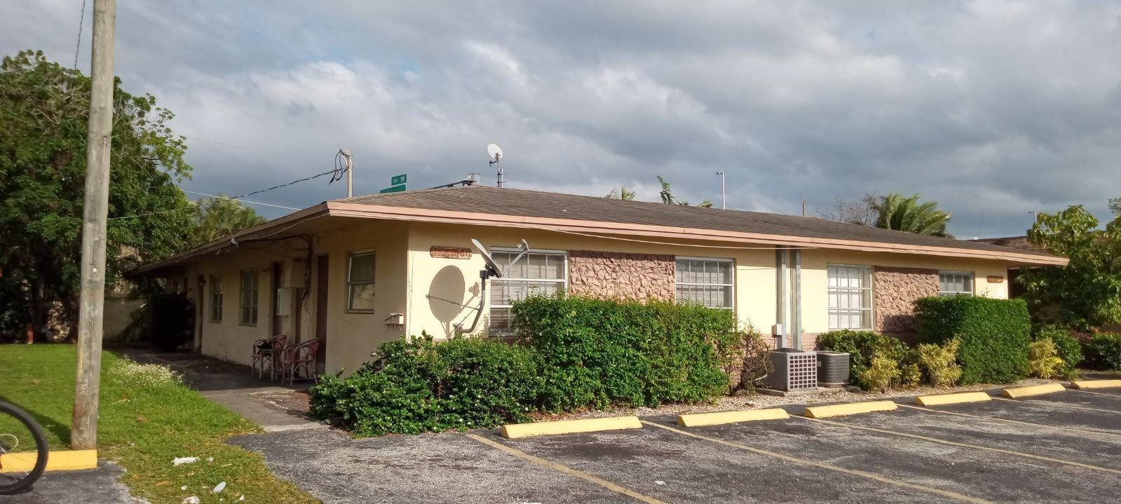En Venta 1856 NW 52nd Avenue, Lauderhill, FL 33313, Lauderhill, FL 33313