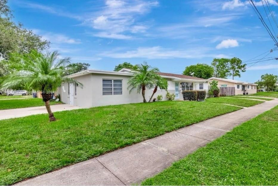 Alquilada 3300 N 67th Avenue, Hollywood, FL 33024, Hollywood, FL 33024
