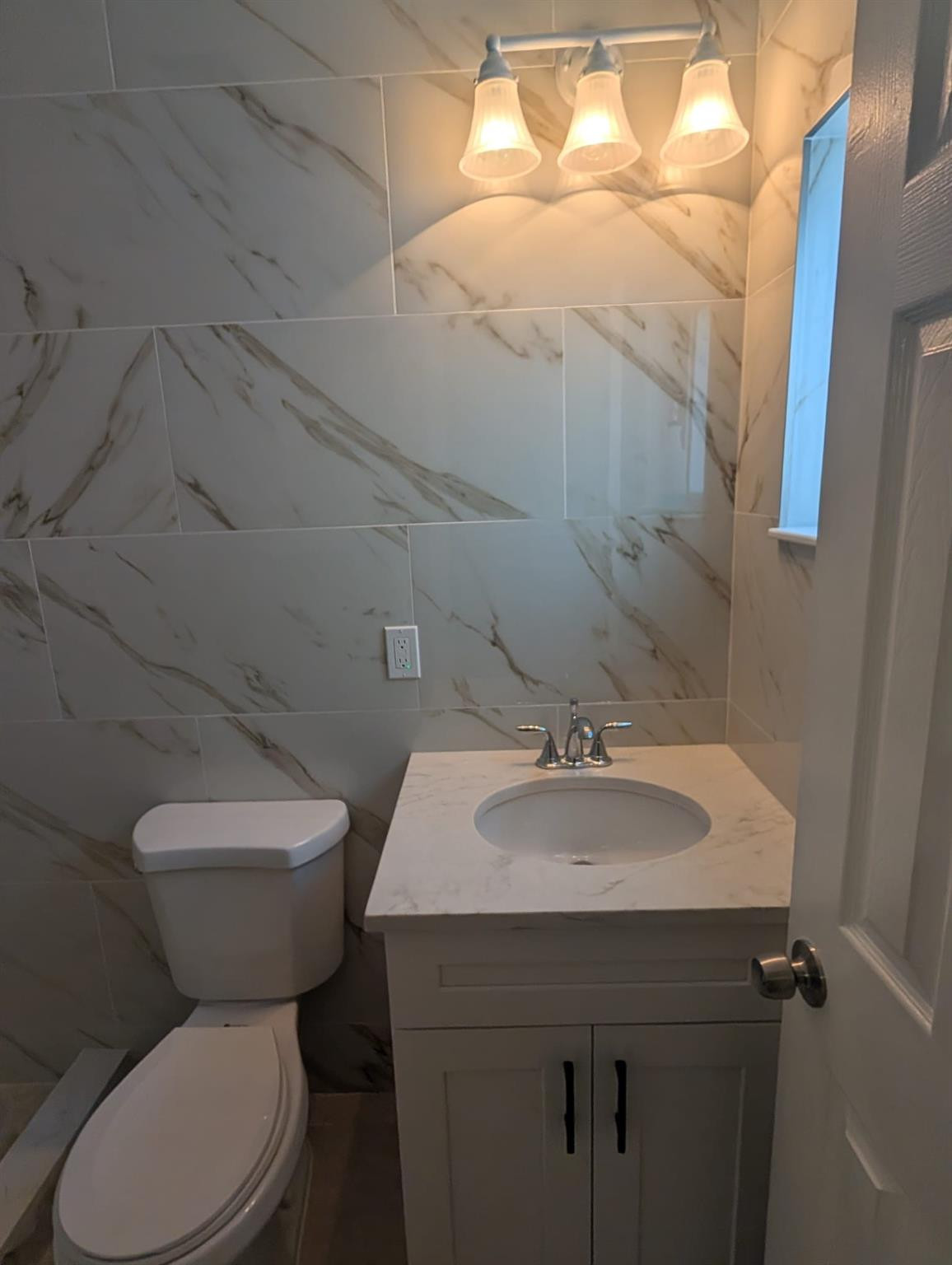 Foto de propiedad en 7713 Kimberly Boulevard, North Lauderdale, FL 33068 North Lauderdale con MLS# 