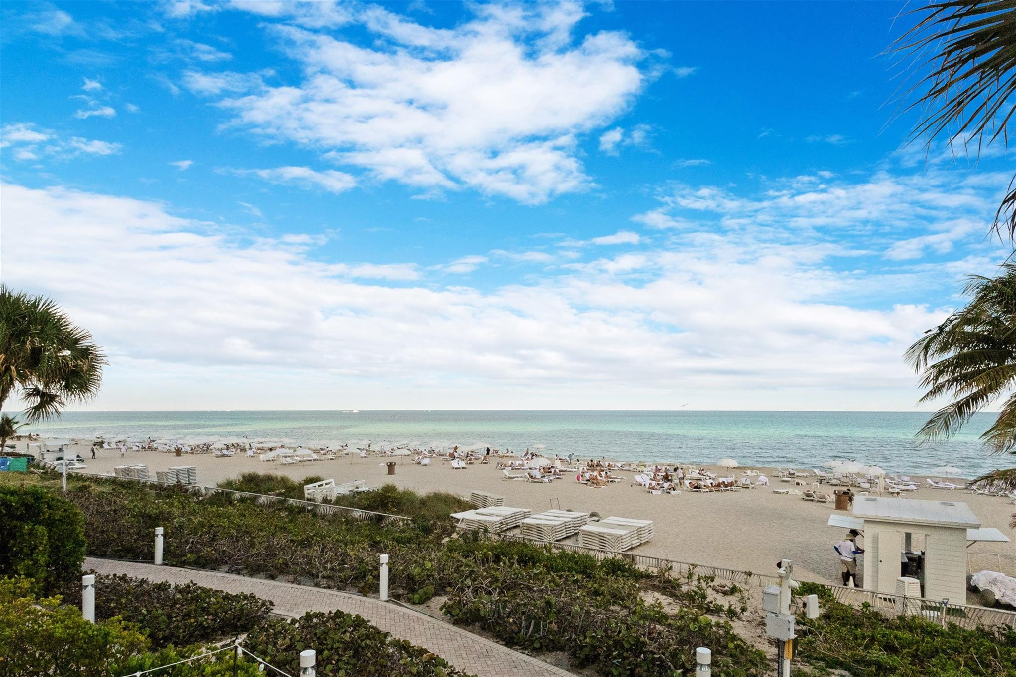 Foto de propiedad en 18001 Collins Avenue, Sunny Isles Beach, FL 33160 Sunny Isles Beach con MLS# 