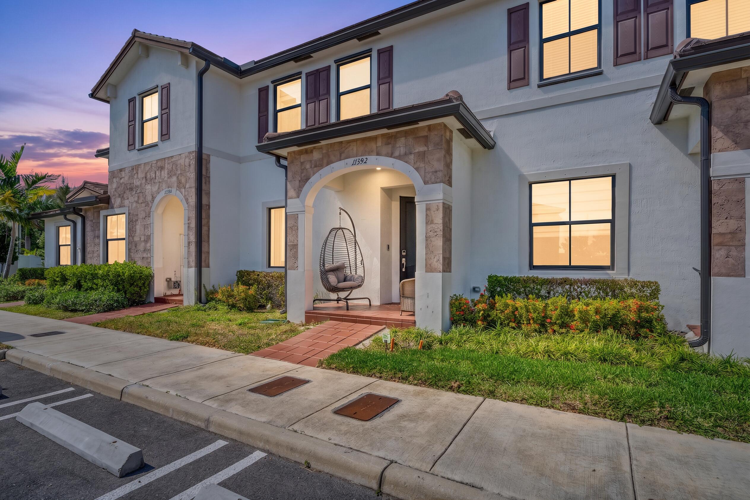 Foto de propiedad en 11392 W 34th Way, Hialeah, FL 33018 Hialeah con MLS# 