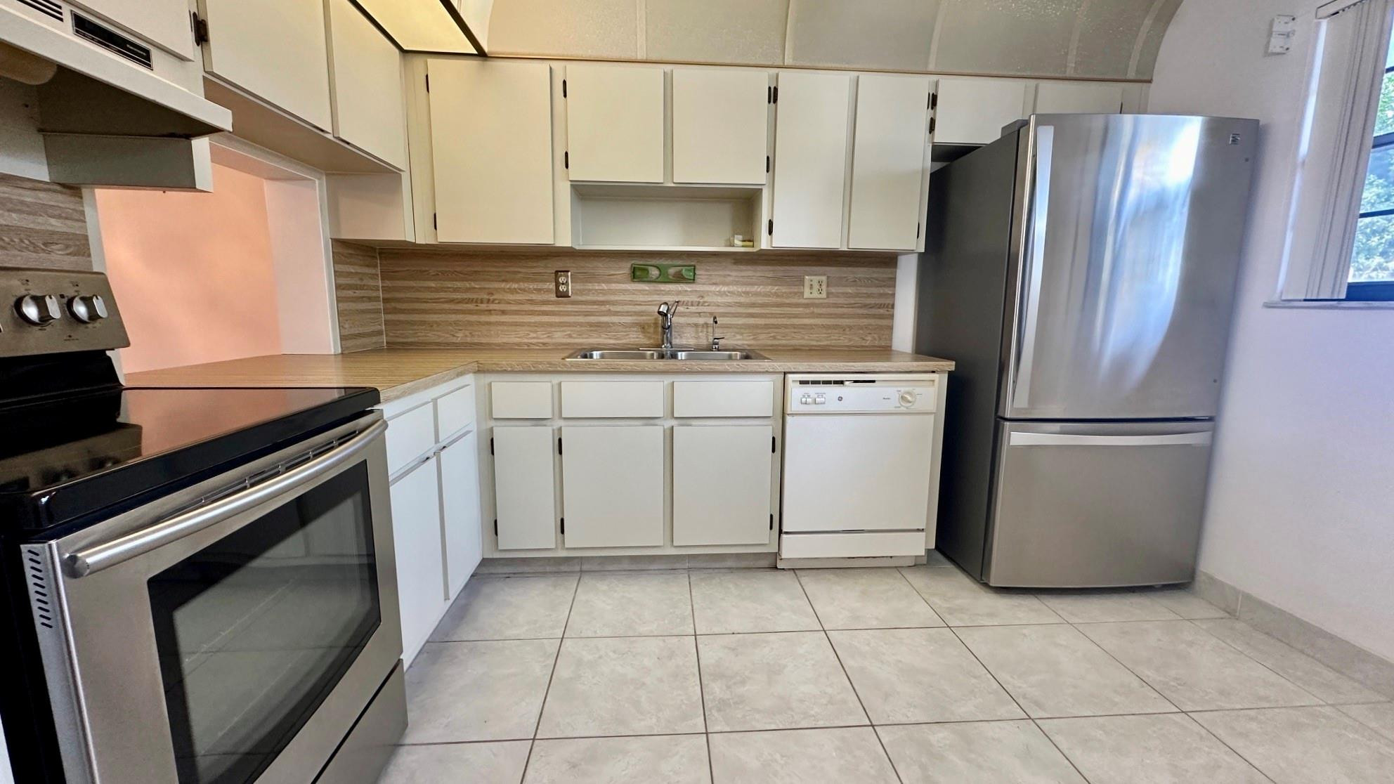 Vendido 6090 N Sabal Palm Boulevard 108, Tamarac, FL 33319, Tamarac, FL 33319