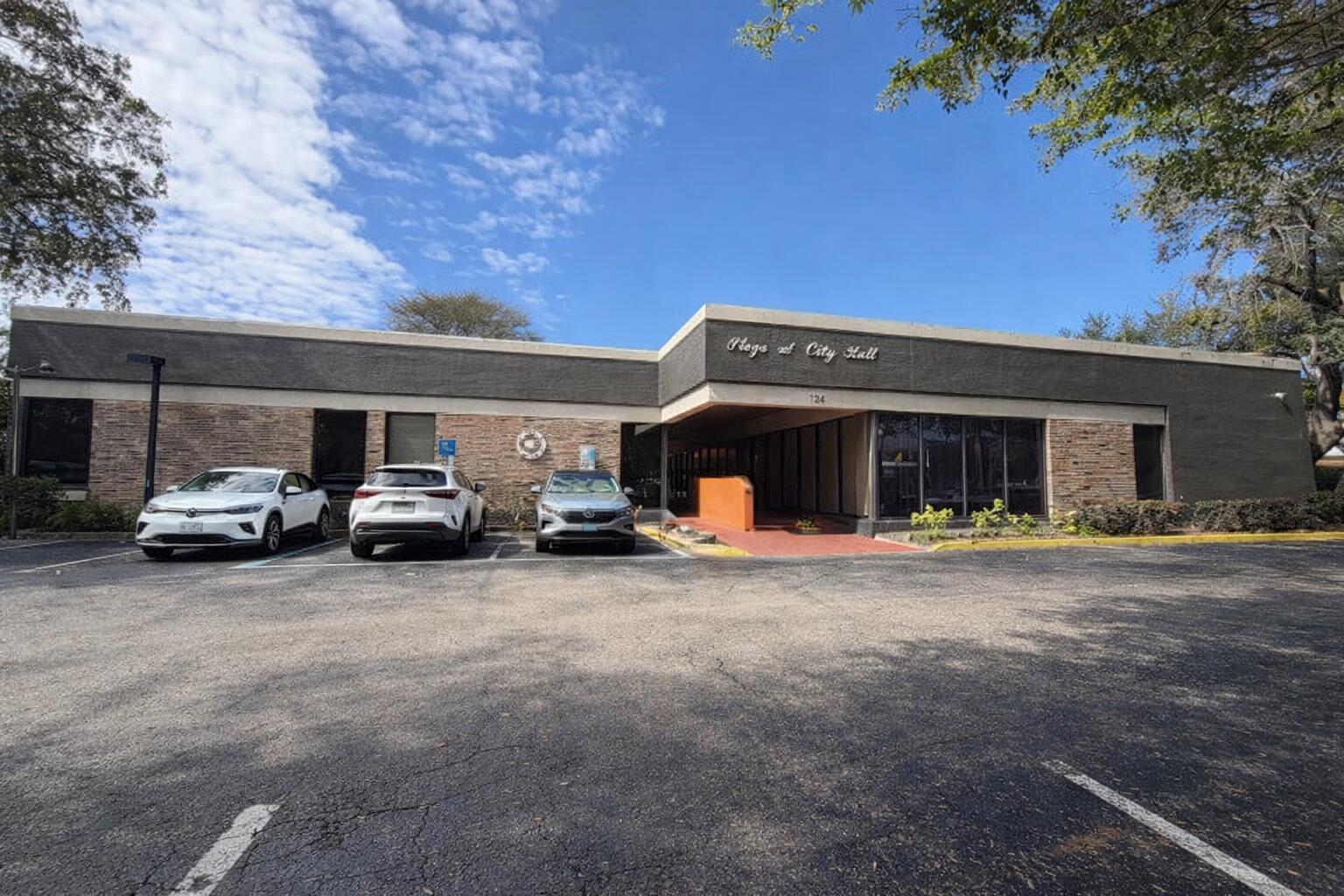 Foto de propiedad en 7301 NW 4th Street 109, Plantation, FL 33317 Plantation con MLS# 