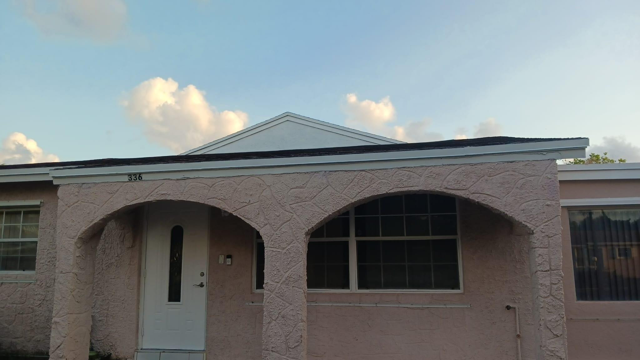 Foto de propiedad en 336 NW 7th Court, Deerfield Beach, FL 33441 Deerfield Beach con MLS# 
