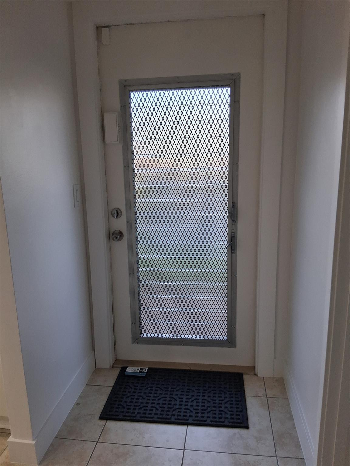 Foto de propiedad en 9800 Sunrise Lakes Boulevard 109, Sunrise, FL 33322 Sunrise con MLS# 