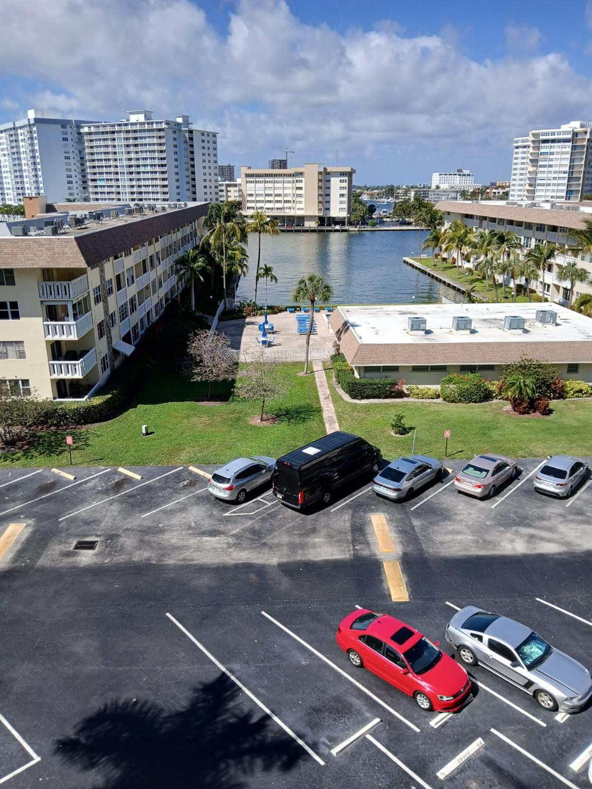 Foto de propiedad en 1893 S Ocean Drive 605, Hallandale Beach, FL 33009 Hallandale Beach con MLS# 