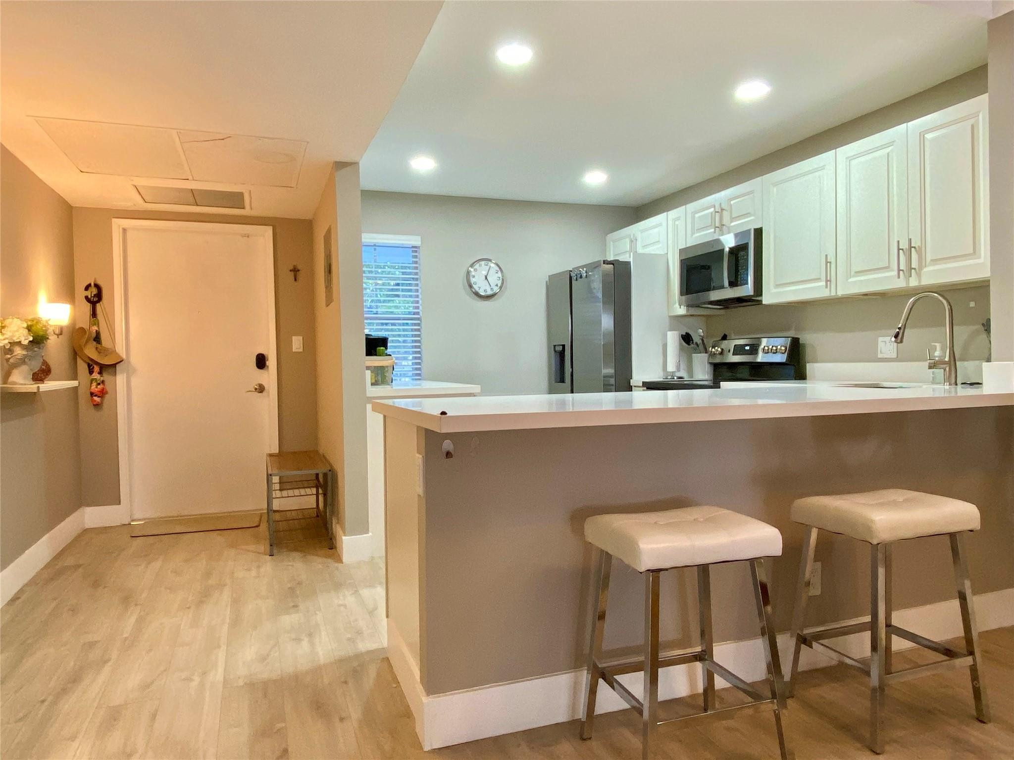 Foto de propiedad en 3010 N Course Drive 209, Pompano Beach, FL 33069 Pompano Beach con MLS# 
