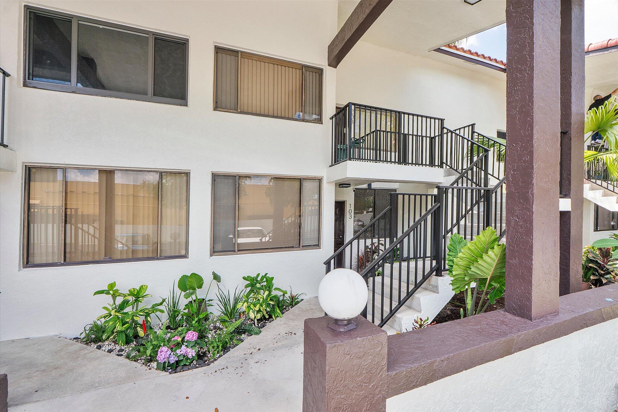 Foto de propiedad en 3100 NW 46th Street 203, Oakland Park, FL 33309 Oakland Park con MLS# 