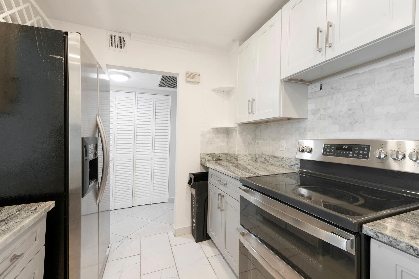 Foto de propiedad en 3800 N Hills Drive 402, Hollywood, FL 33021 Hollywood con MLS# 