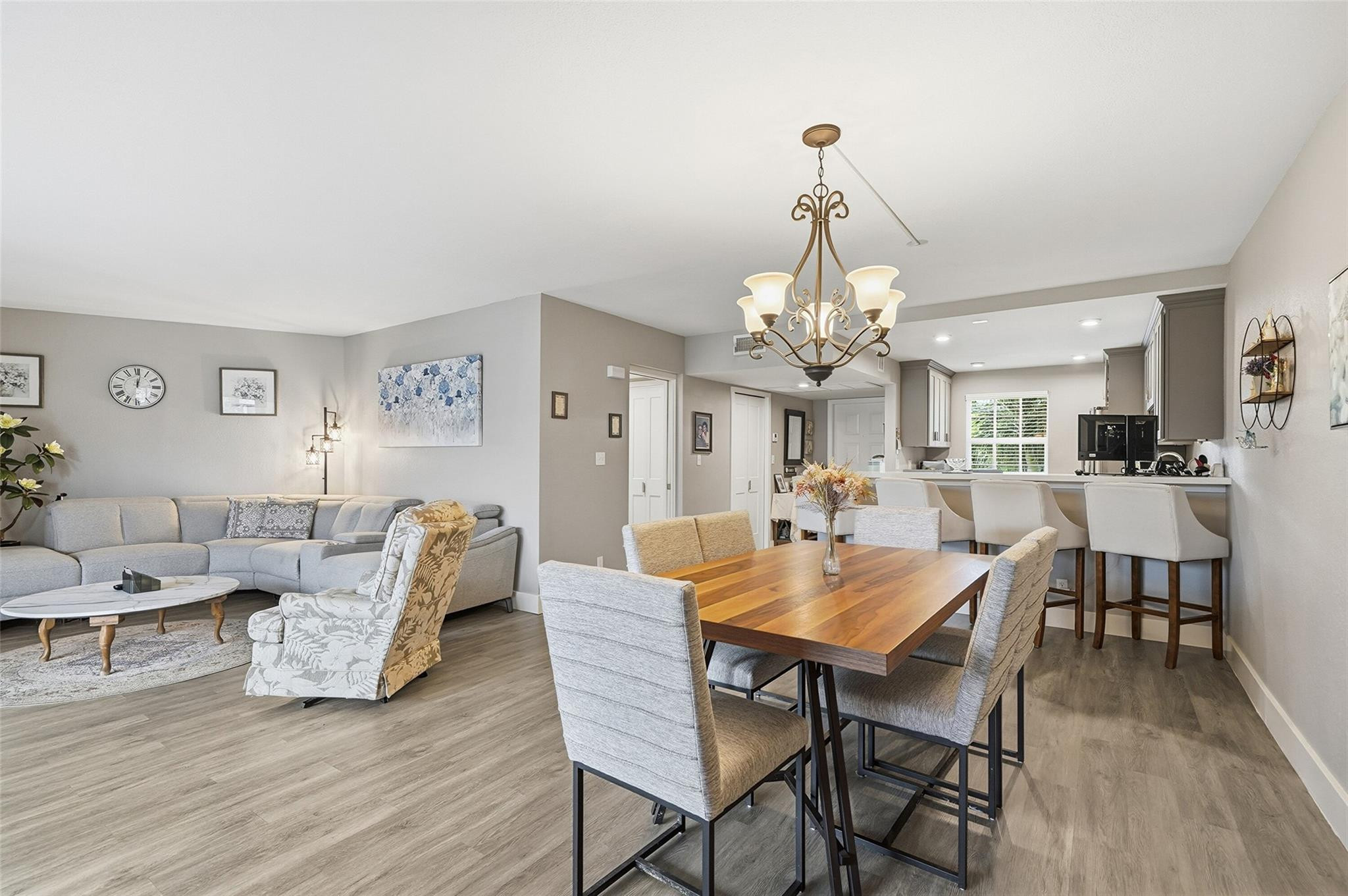 Foto de propiedad en 800 Cypress Grove Drive 308, Pompano Beach, FL 33069 Pompano Beach con MLS# 