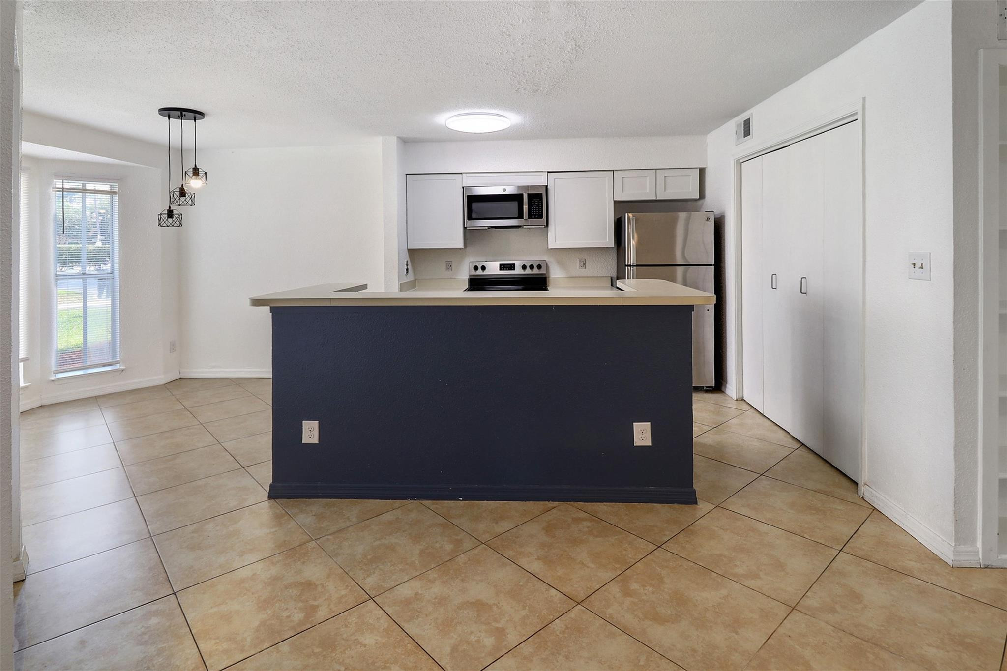 Foto de propiedad en 777 Riverside Drive 1516, Coral Springs, FL 33071 Coral Springs con MLS# 