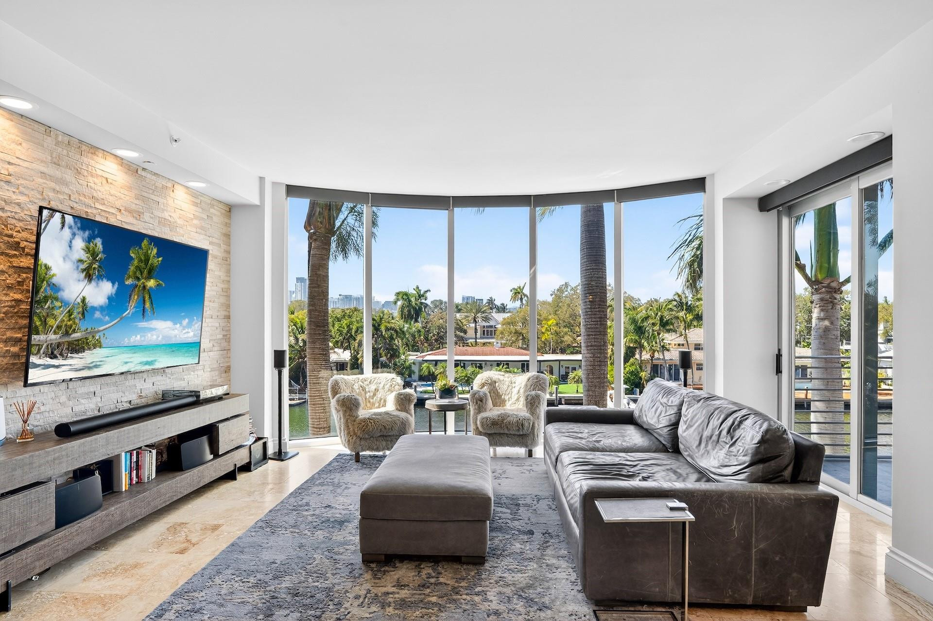Foto de propiedad en 301 Hendricks Isle 6, Fort Lauderdale, FL 33301 Fort Lauderdale con MLS# 