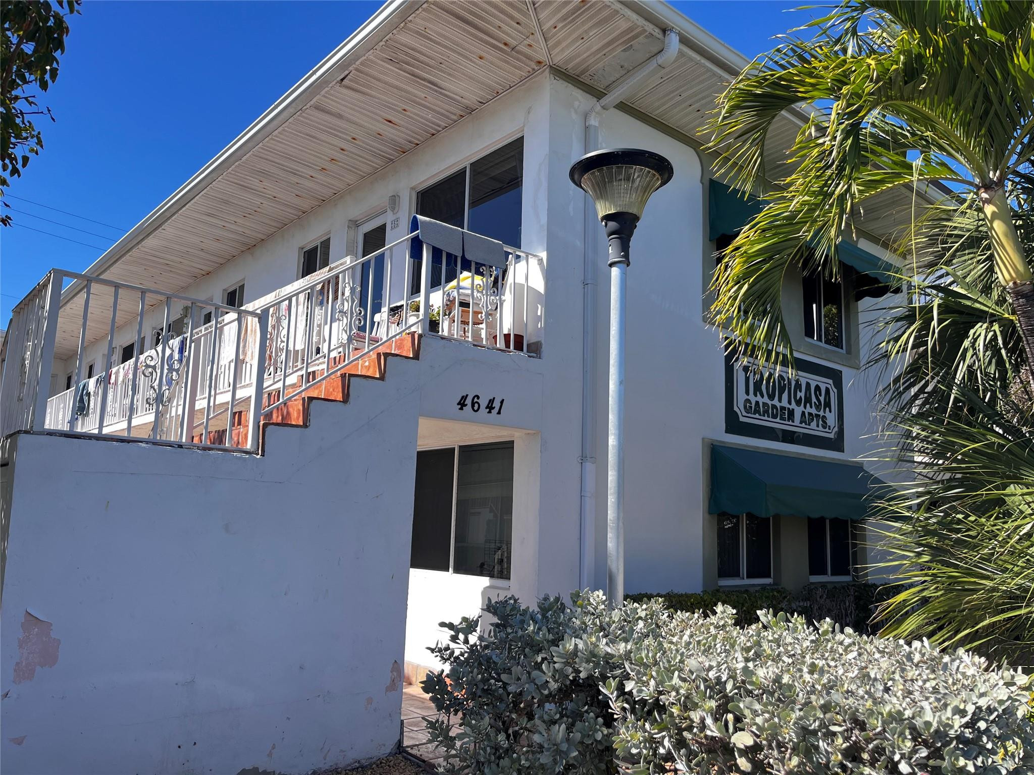 En Renta 4641 N Ocean Drive 2, Lauderdale-By-The-Sea, FL 33308, Lauderdale-By-The-Sea, FL 33308