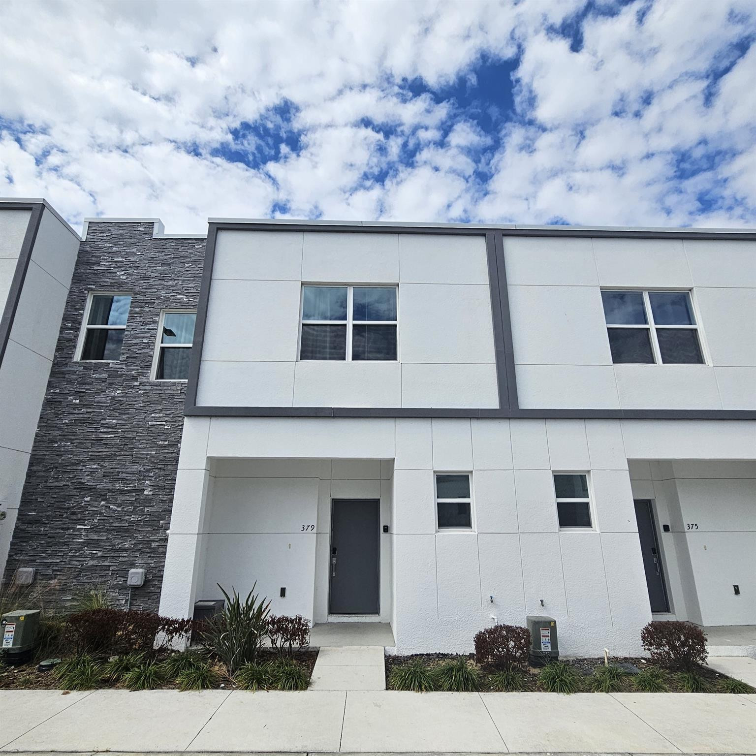 Foto de propiedad en 379 Famagusta Drive 379, Davenport, FL 33896 Davenport con MLS# 