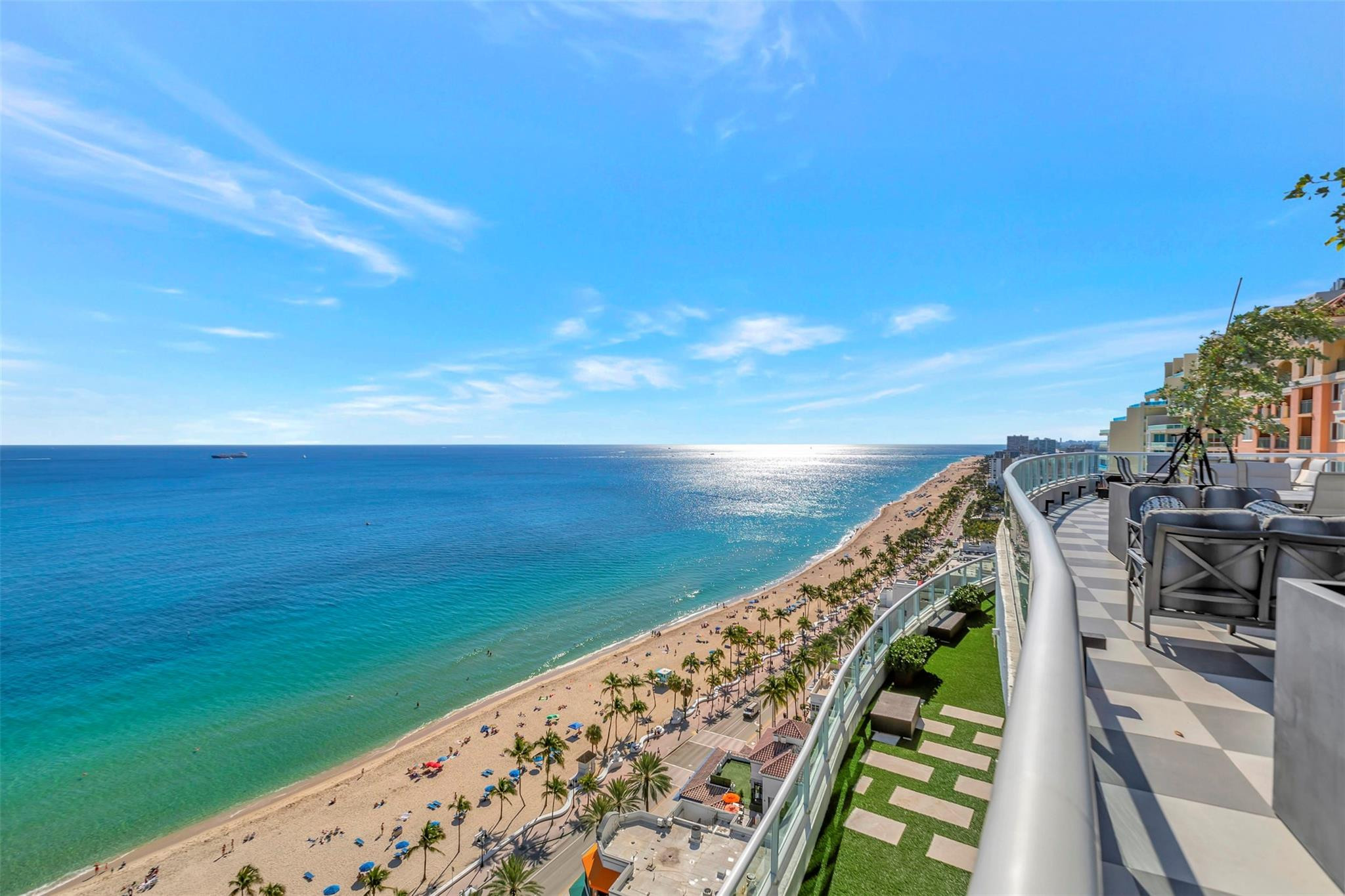 Foto de propiedad en 1 N Fort Lauderdale Beach Boulevard Lp 2302, Fort Lauderdale, FL 33304 Fort Lauderdale con MLS# 