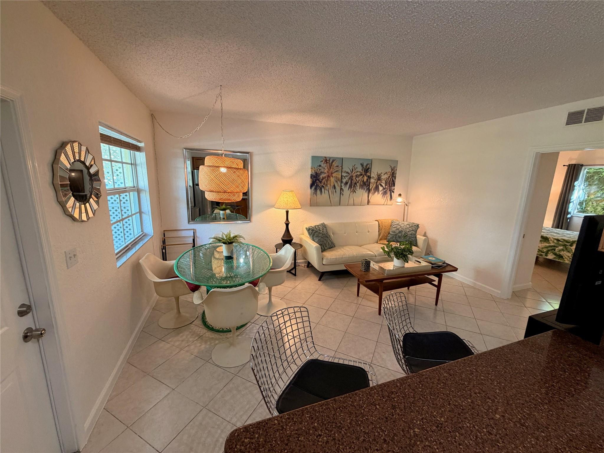 Foto de propiedad en 2660 NE 8th Avenue 307, Wilton Manors, FL 33334 Wilton Manors con MLS# 