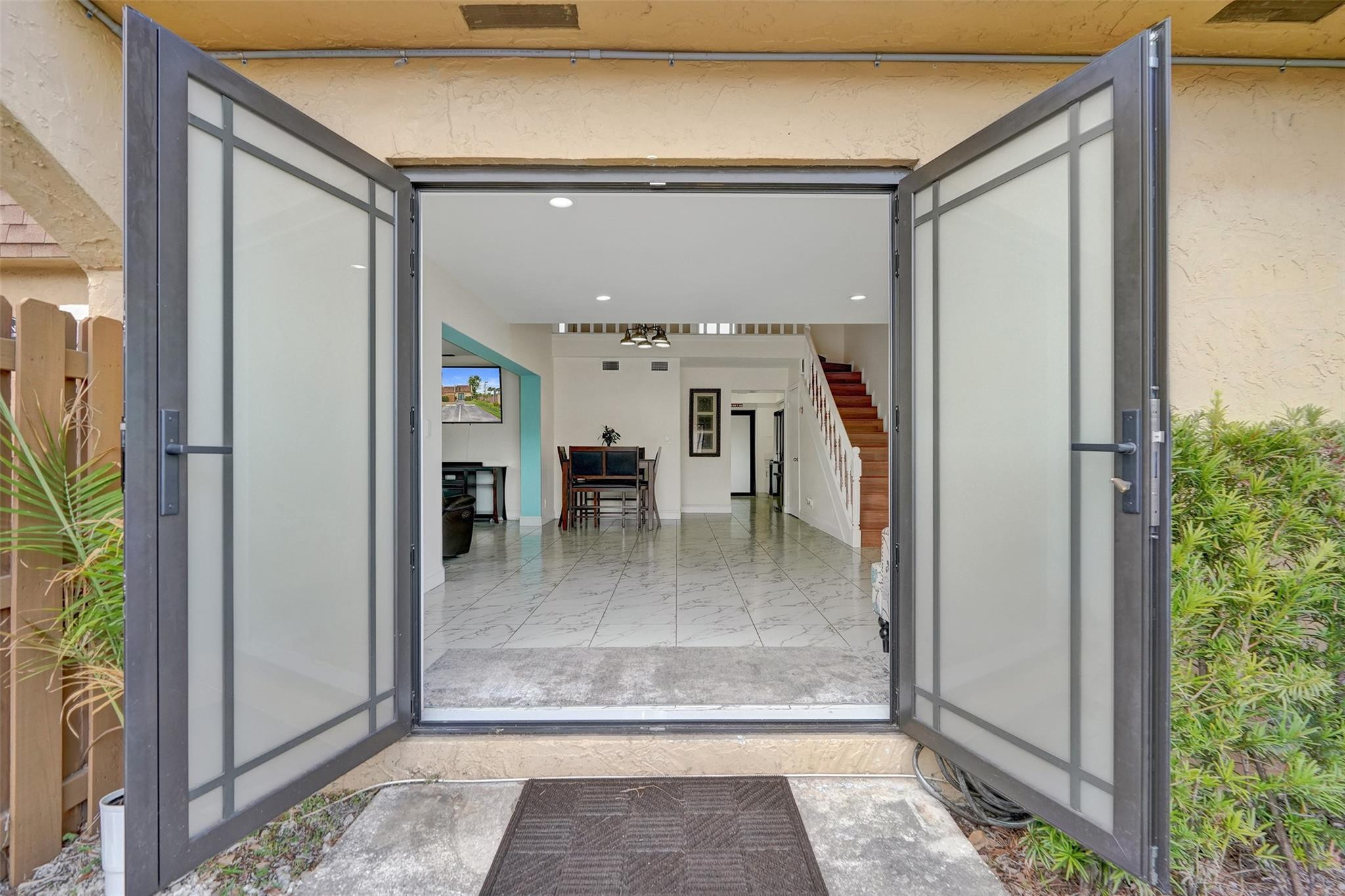 Foto de propiedad en 3541 NW 95th Terrace 202, Sunrise, FL 33351 Sunrise con MLS# 