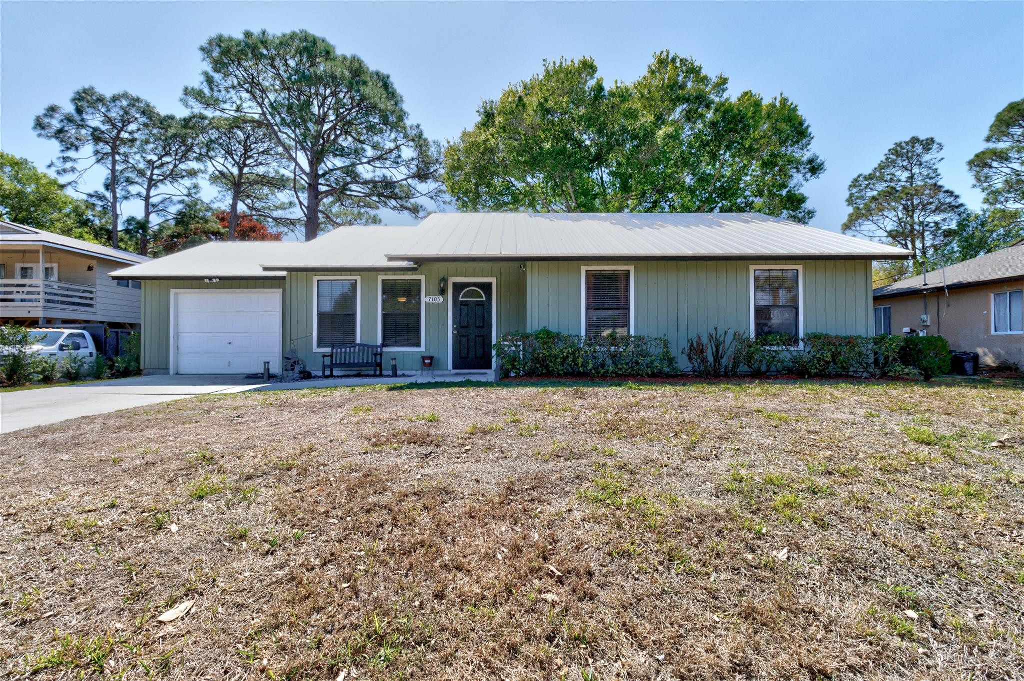 Foto de propiedad en 7105 Coquina Avenue, Fort Pierce, FL 34951 Fort Pierce con MLS# 