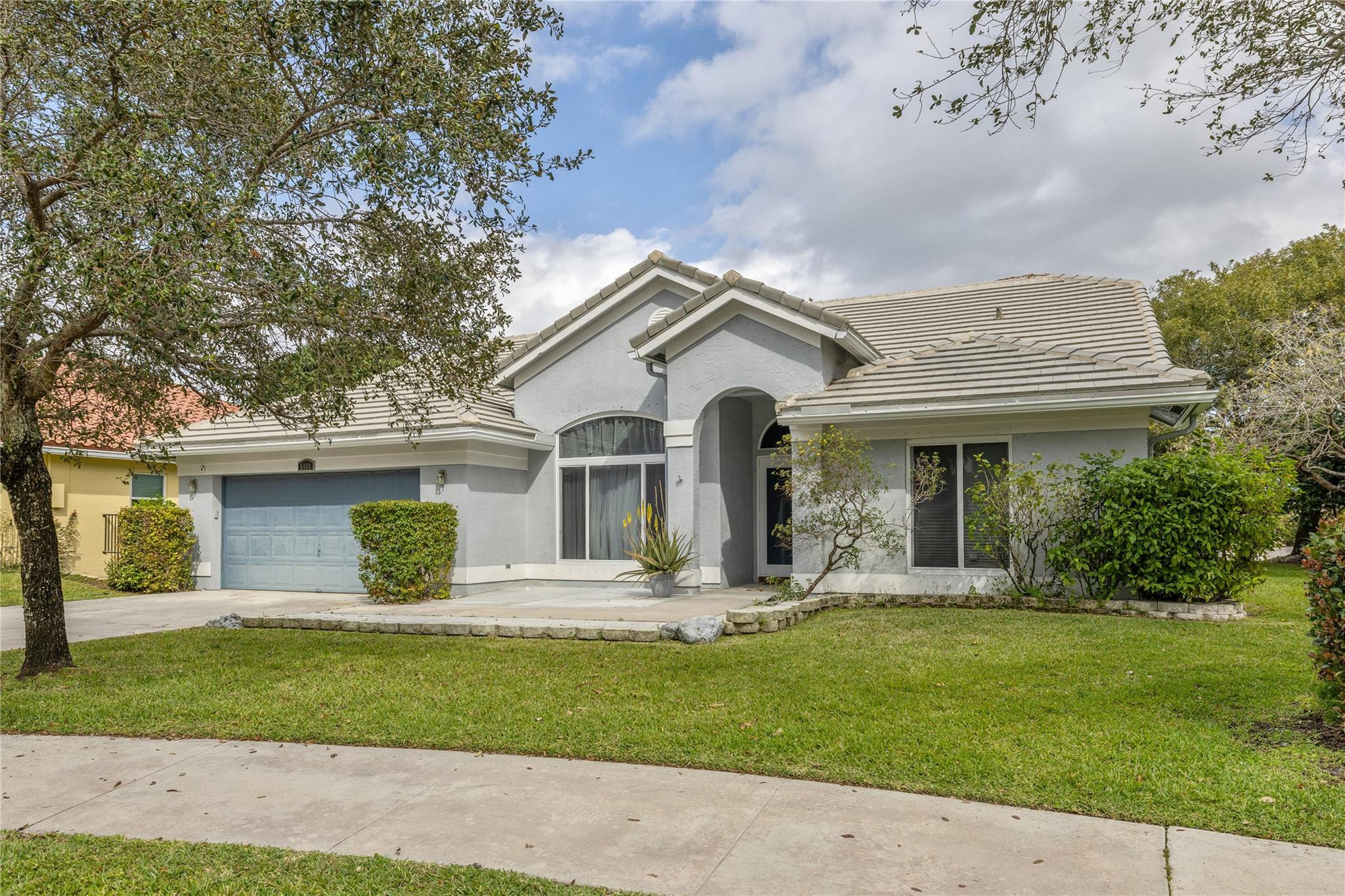 Alquilada 5460 NW 38th Terrace, Coconut Creek, FL 33073, Coconut Creek, FL 33073