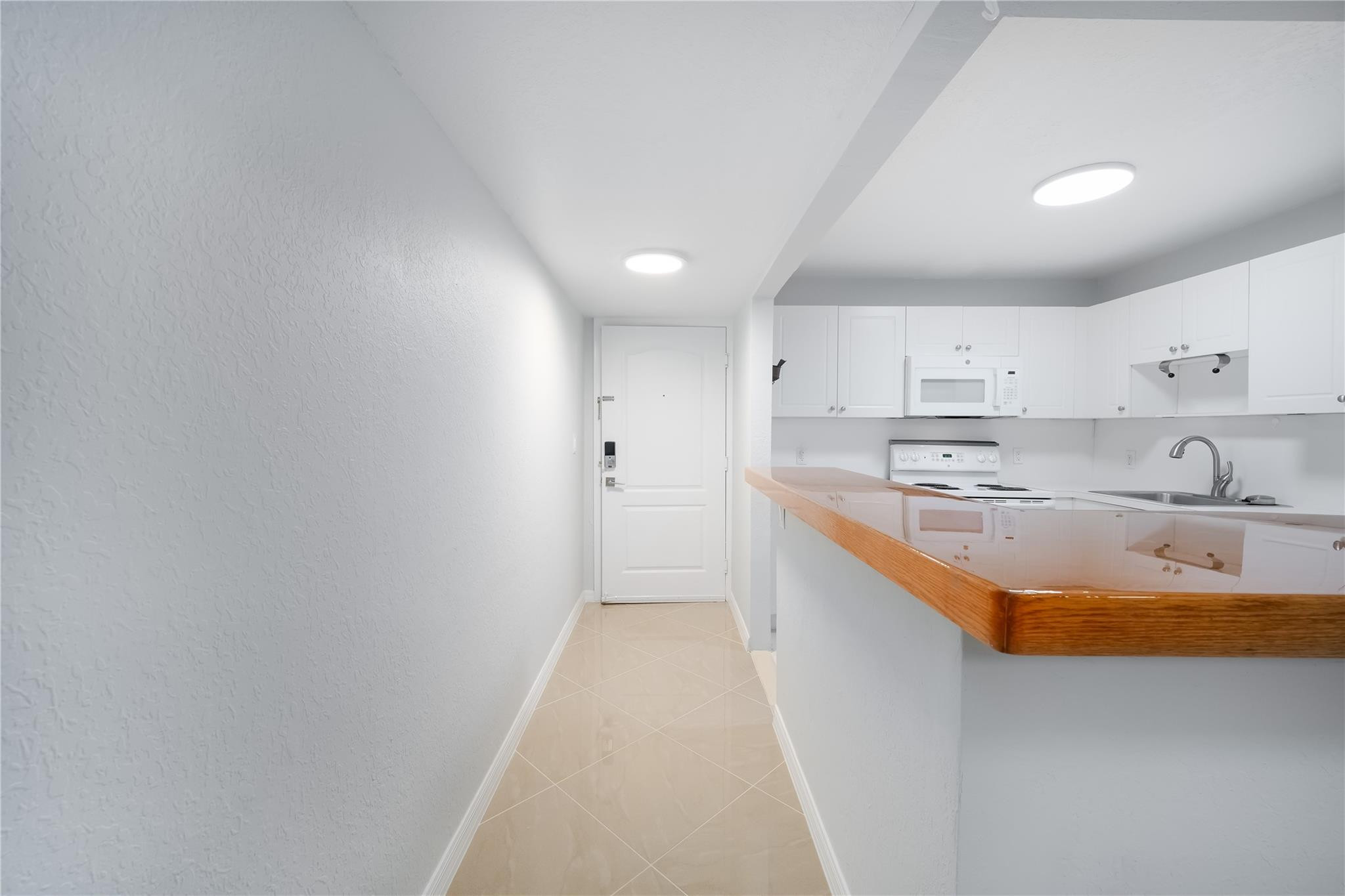 Vendido 770 SE 2nd Avenue 201F, Deerfield Beach, FL 33441, Deerfield Beach, FL 33441