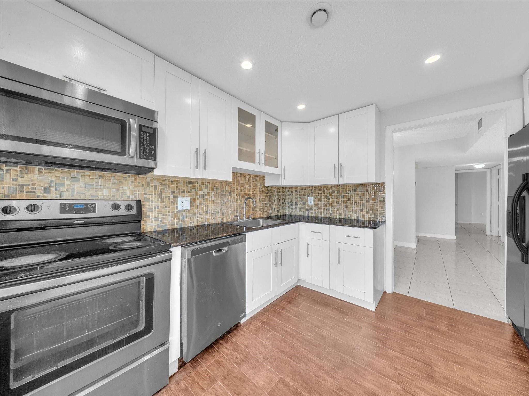 Alquilada 4156 Inverrary Drive 301, Lauderhill, FL 33319, Lauderhill, FL 33319