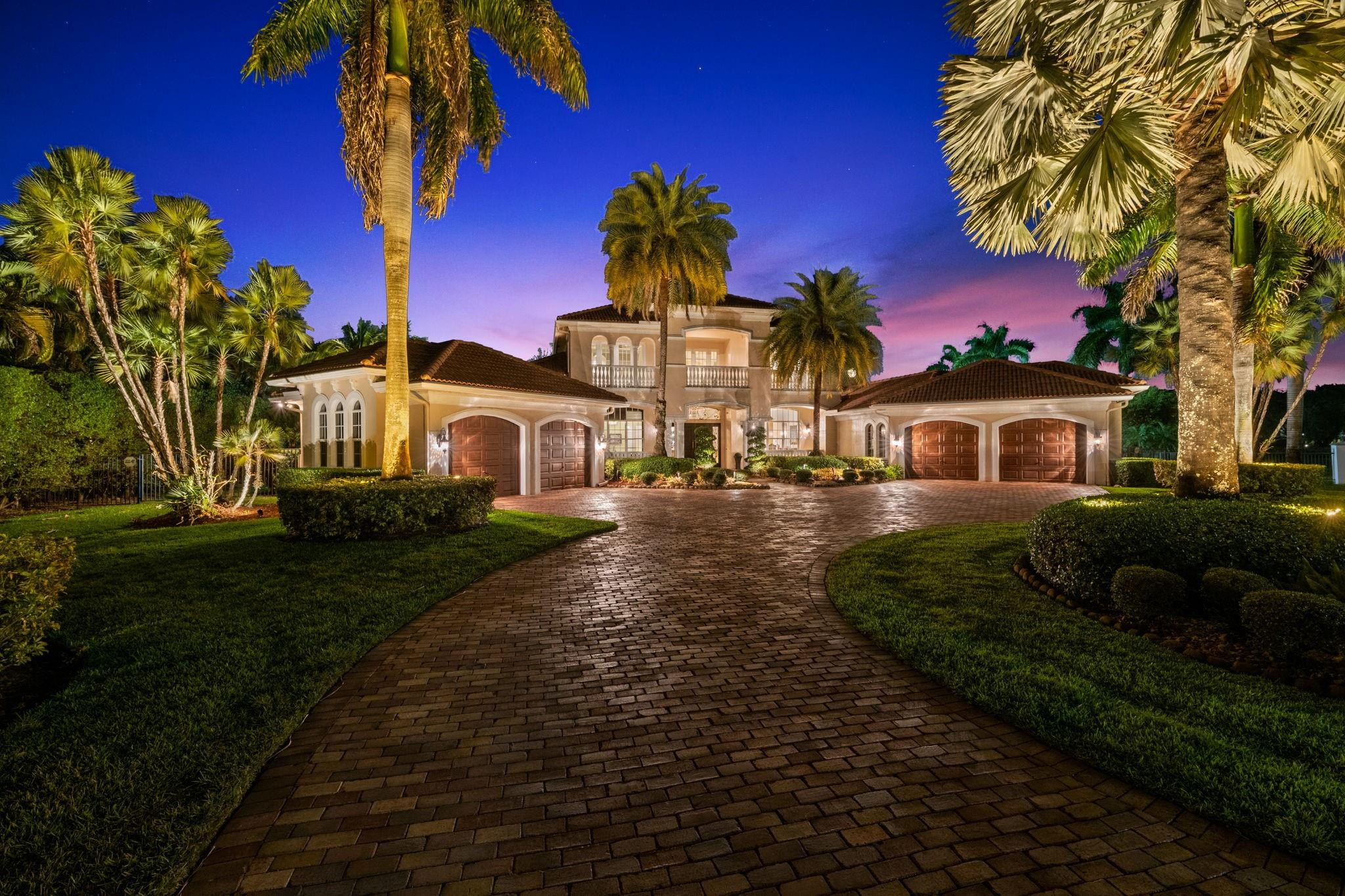Foto de propiedad en 12741 Kapok Lane, Davie, FL 33330 Davie con MLS# 