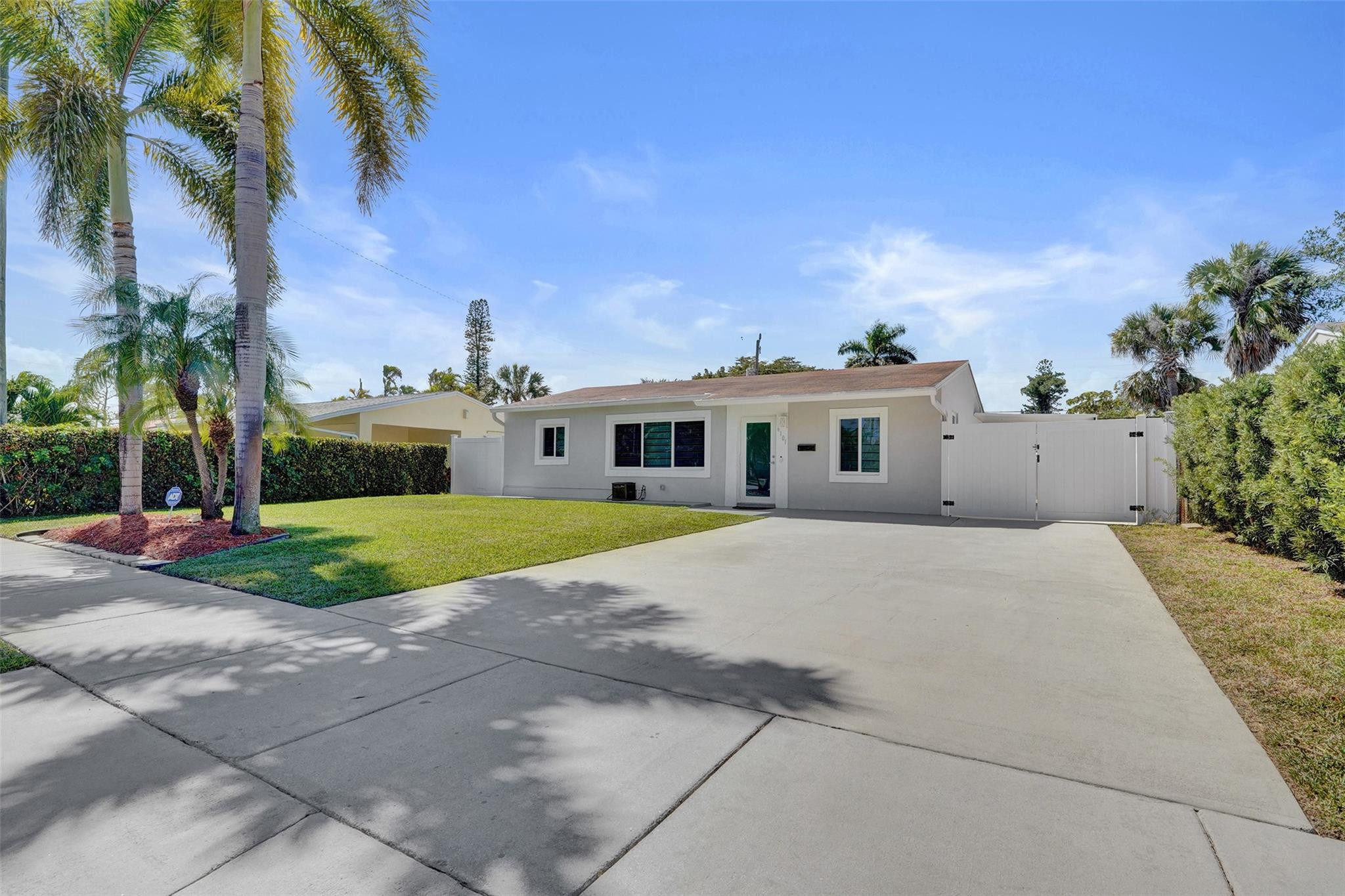 Alquilada 6101 NE 7th Avenue, Oakland Park, FL 33334, Oakland Park, FL 33334