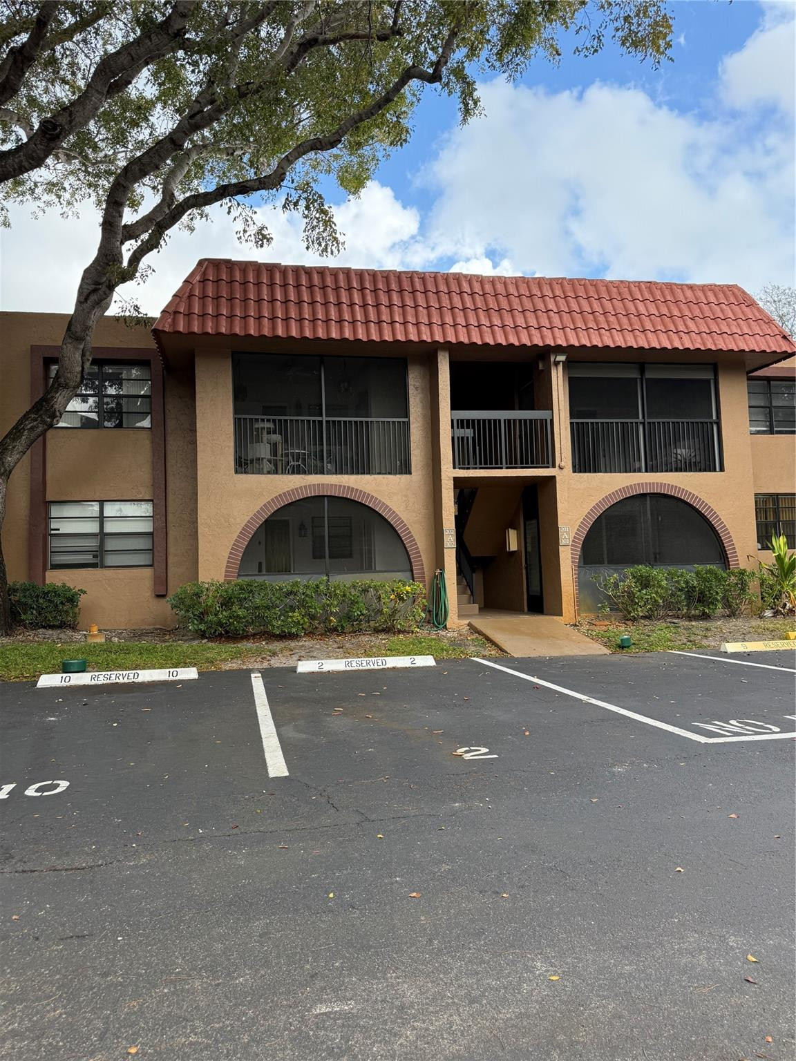 Foto de propiedad en 8601 NW 34th Place A102, Sunrise, FL 33351 Sunrise con MLS# 